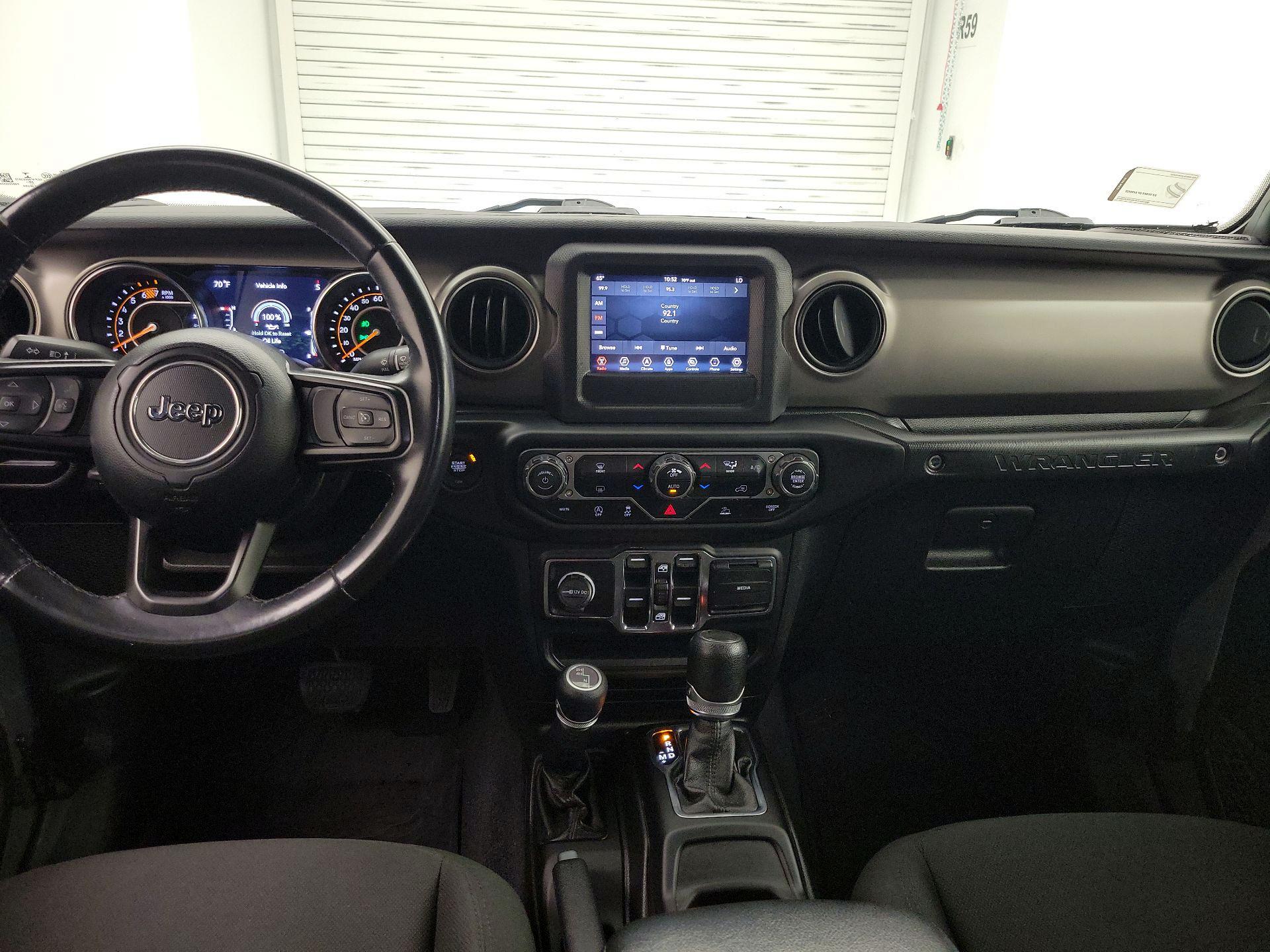 Thumbnail: 2021 Jeep Wrangler - 9