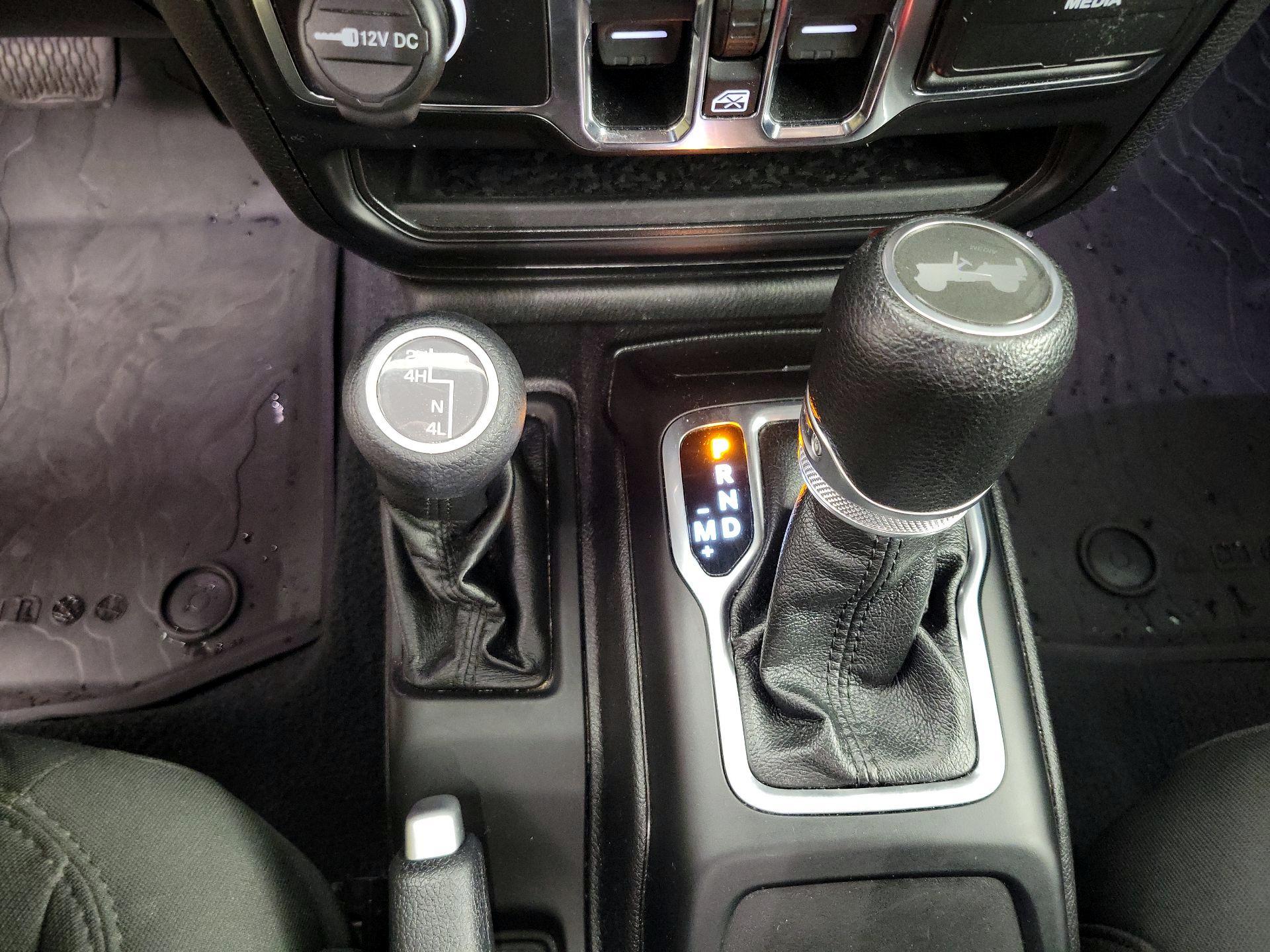 Thumbnail: 2021 Jeep Wrangler - 17