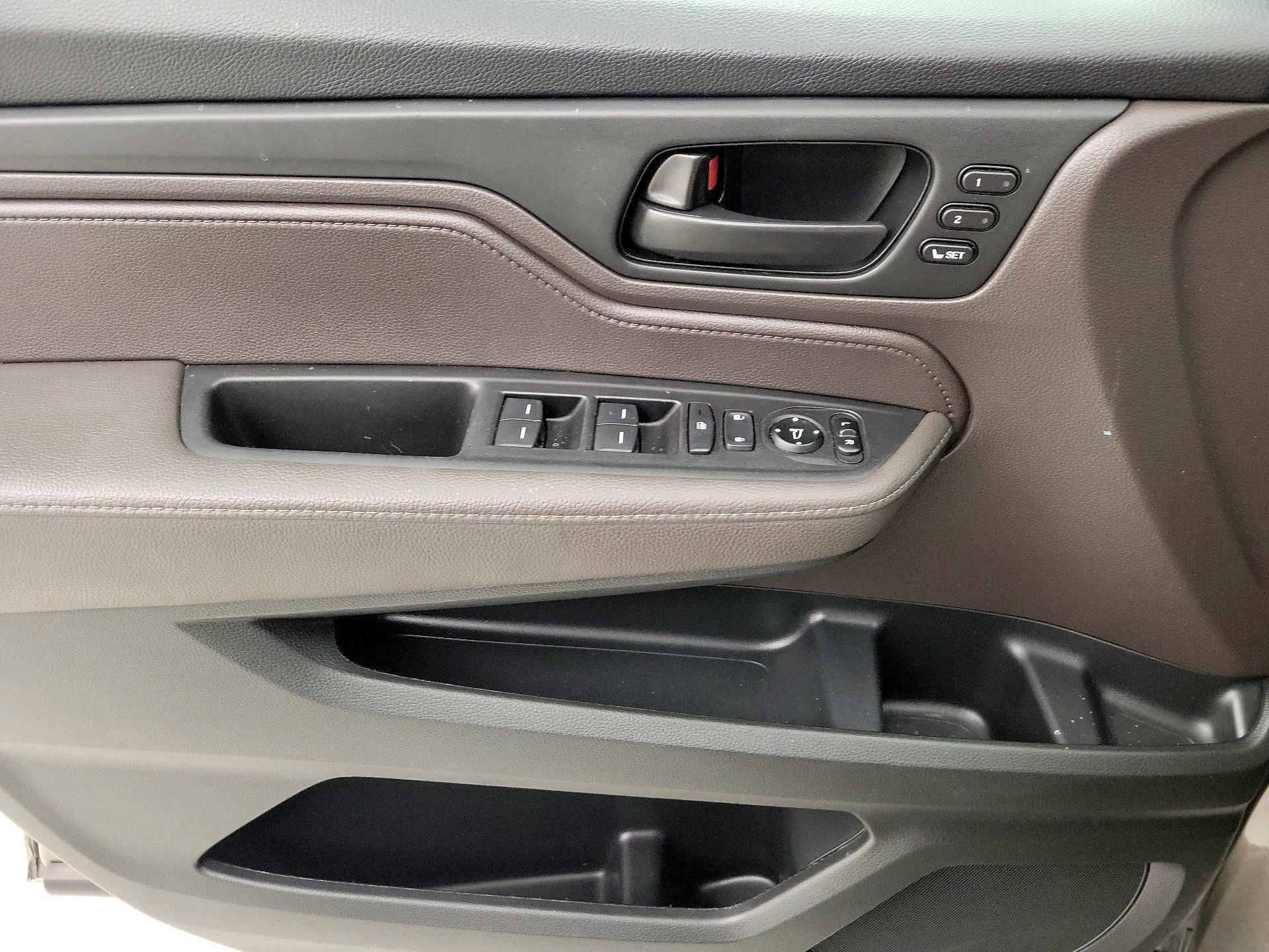 Thumbnail: 2022 Honda Odyssey - 12