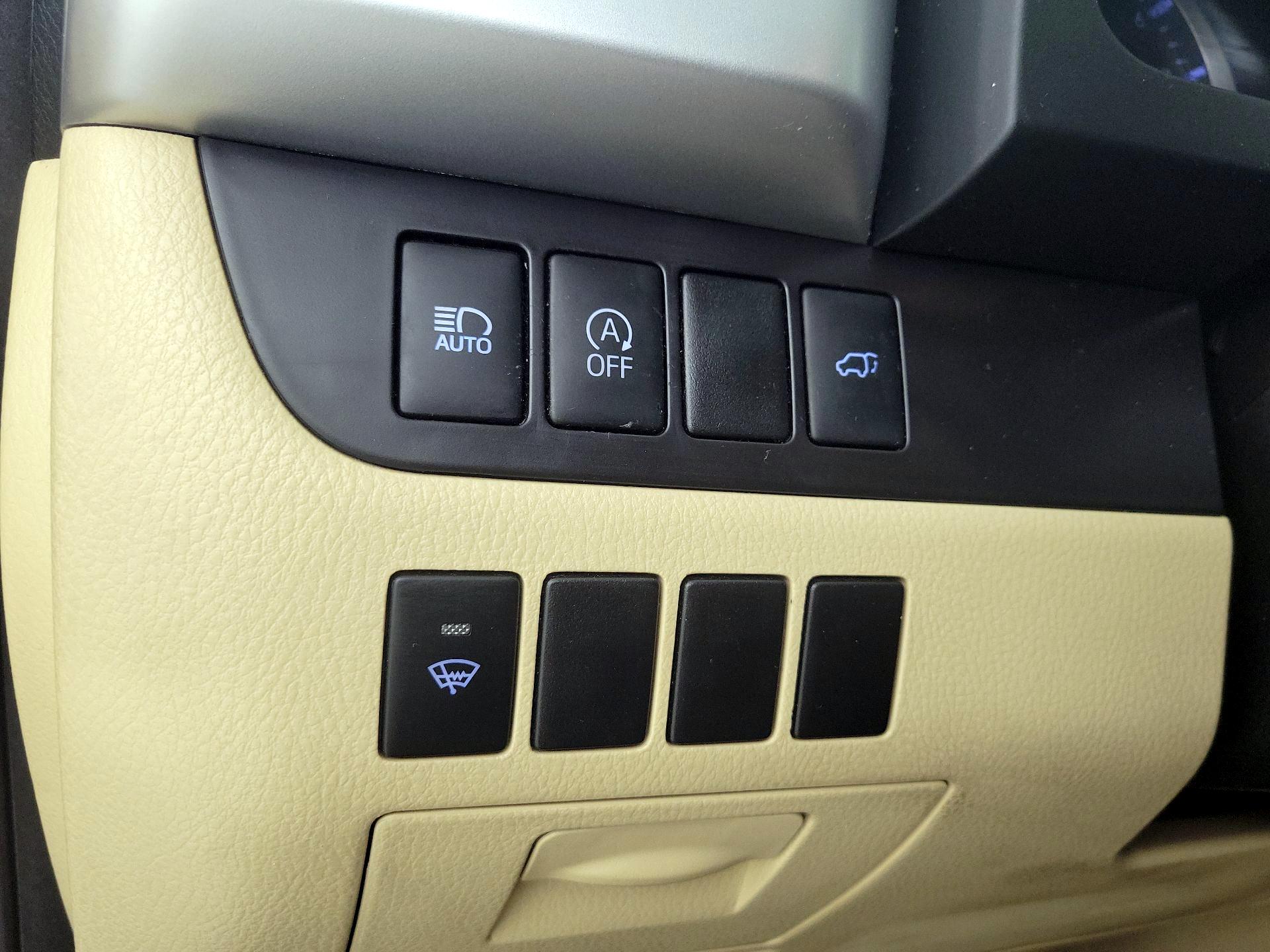 Thumbnail: 2018 Toyota Highlander - 13