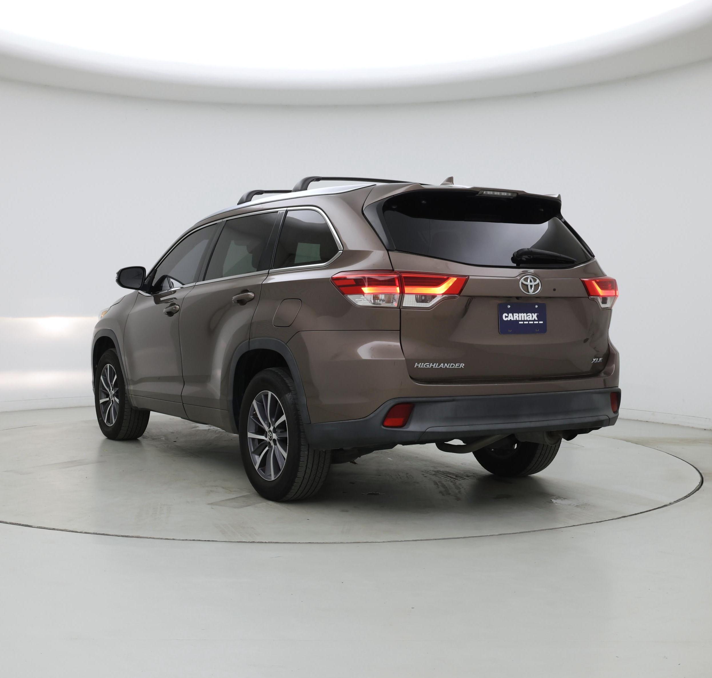 Thumbnail: 2018 Toyota Highlander - 2