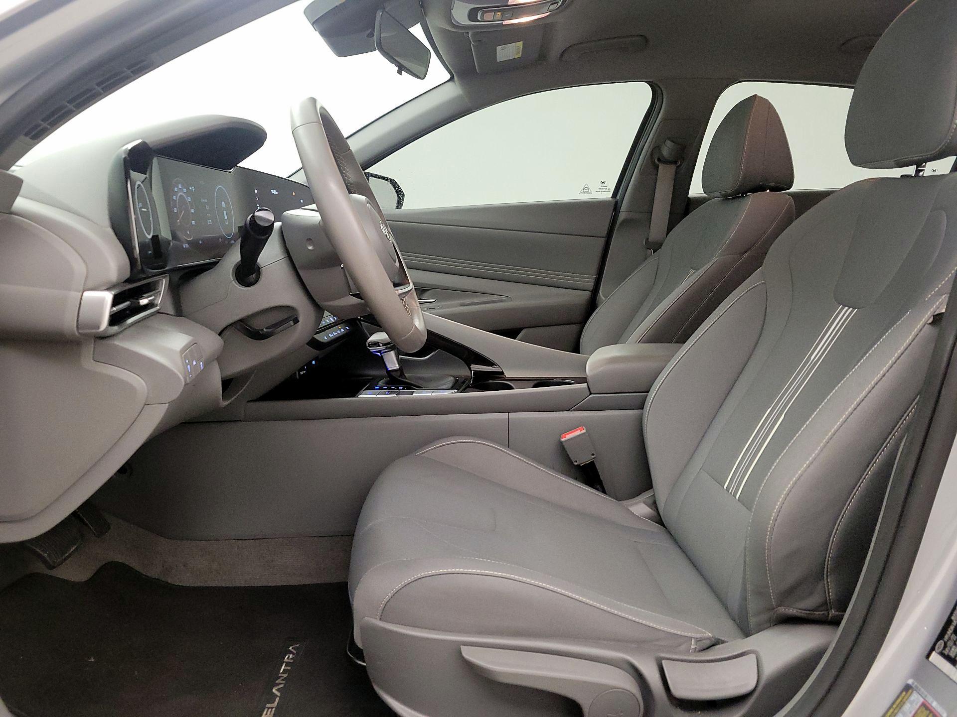 Thumbnail: 2023 Hyundai Elantra - 11