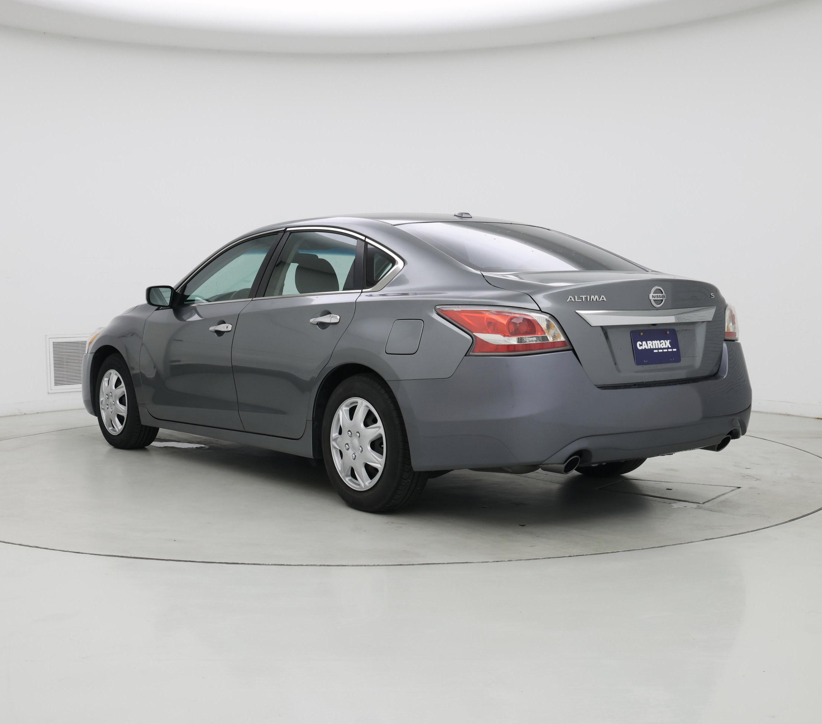 Thumbnail: 2015 Nissan Altima - 2
