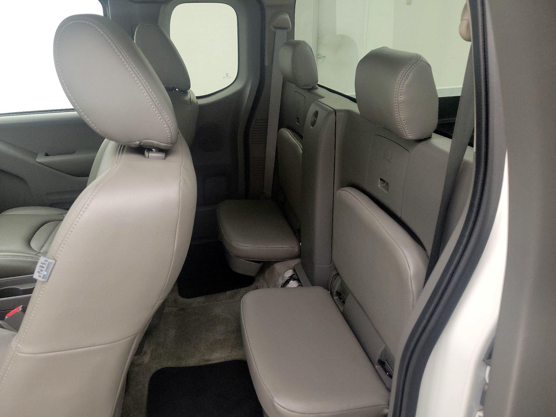 Thumbnail: 2017 Nissan Frontier - 18