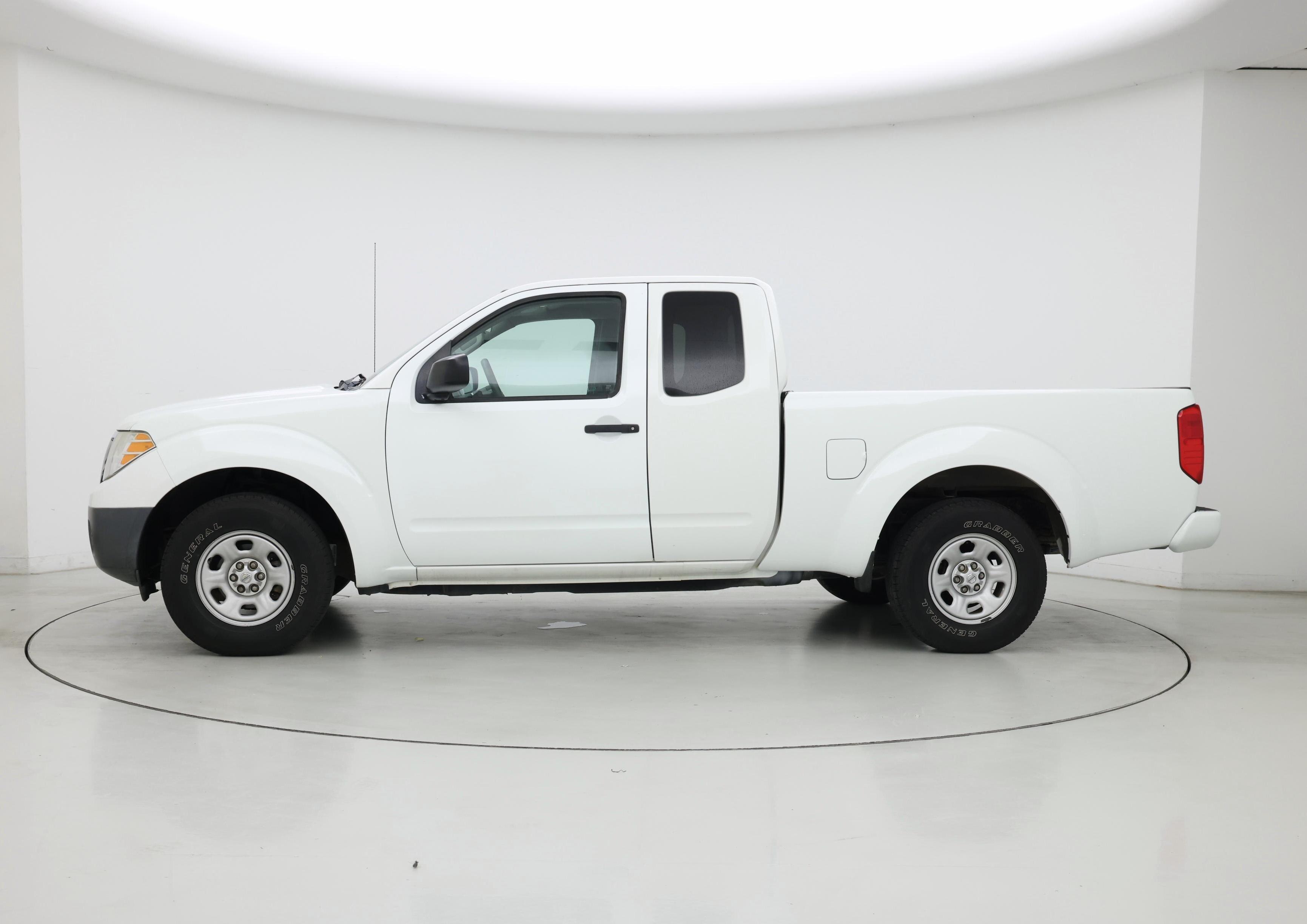 Thumbnail: 2017 Nissan Frontier - 3