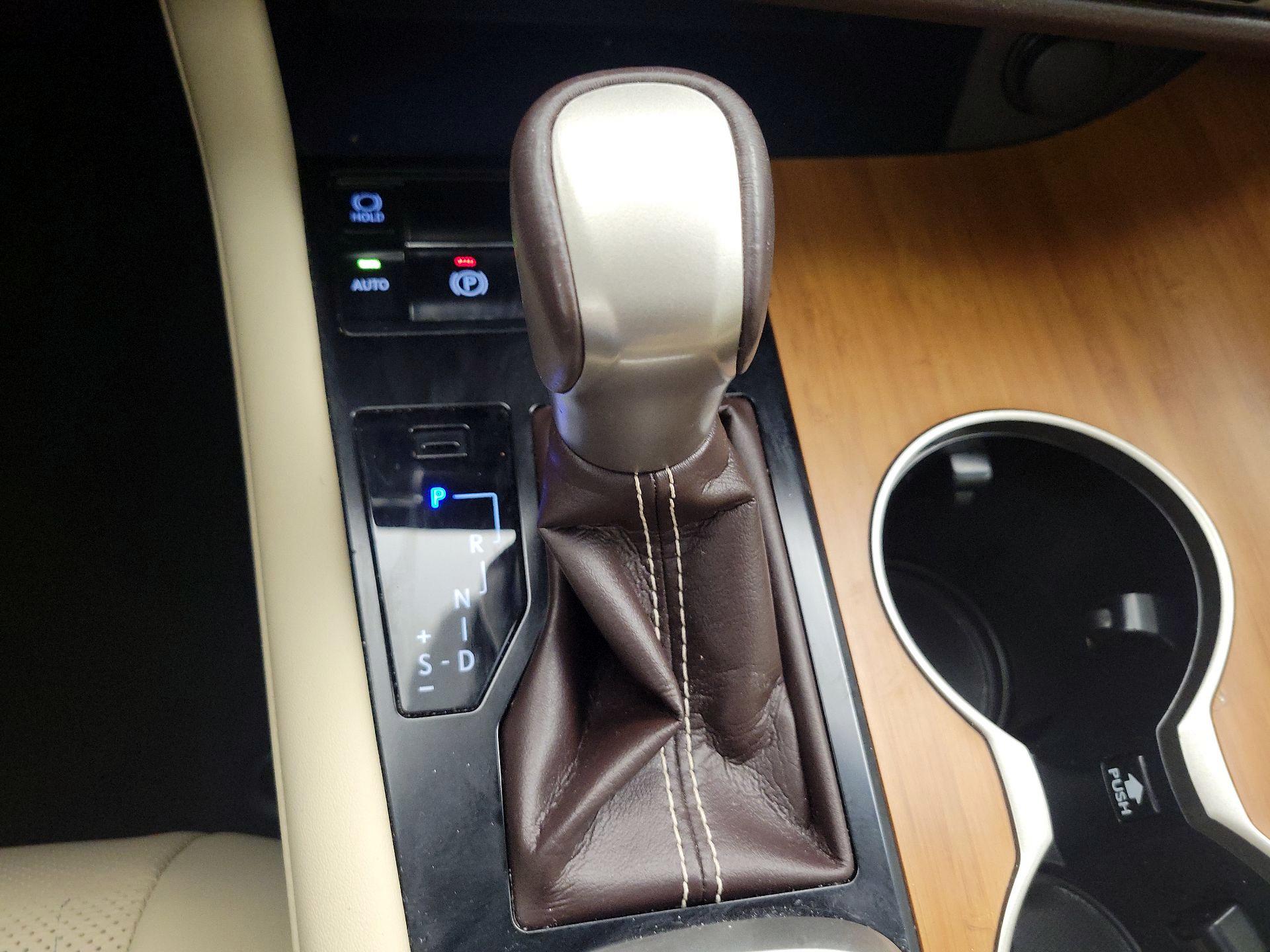 Thumbnail: 2018 Lexus RX - 17
