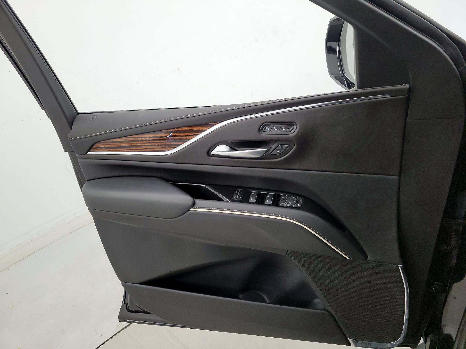 Thumbnail: 2023 Cadillac Escalade - 12