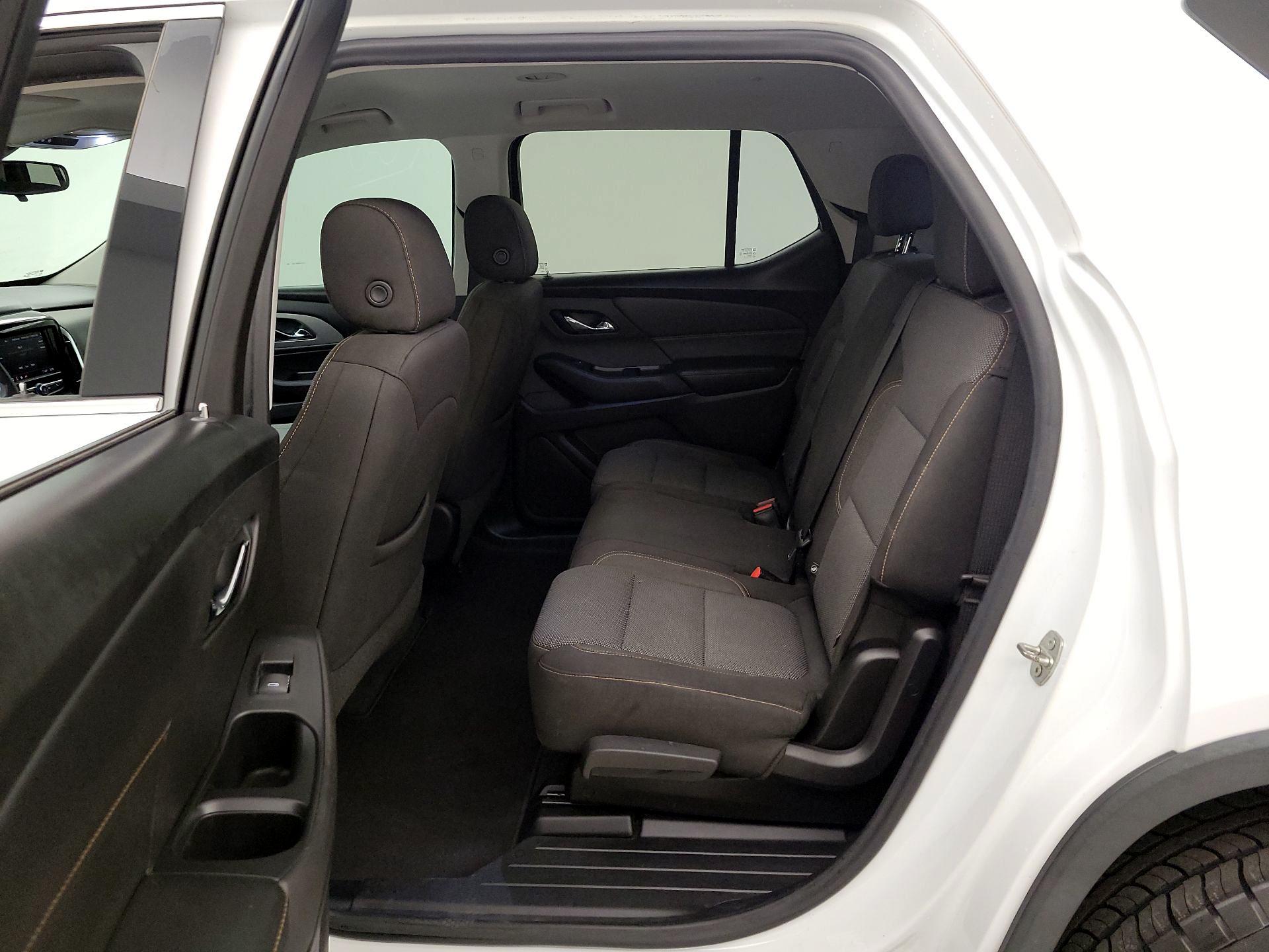 Thumbnail: 2021 Chevrolet Traverse - 19