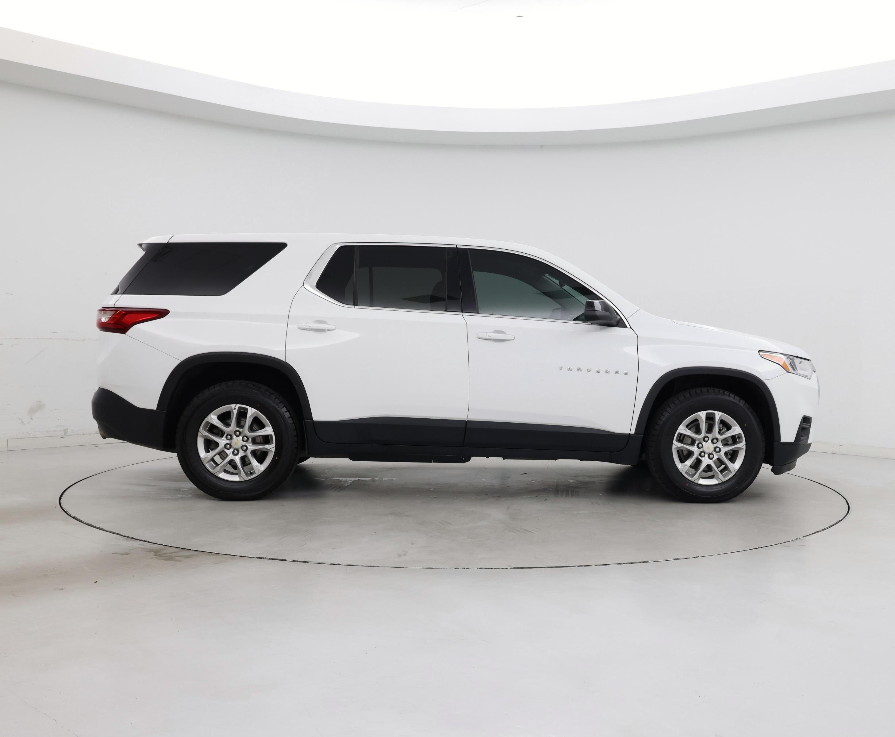 Thumbnail: 2021 Chevrolet Traverse - 7