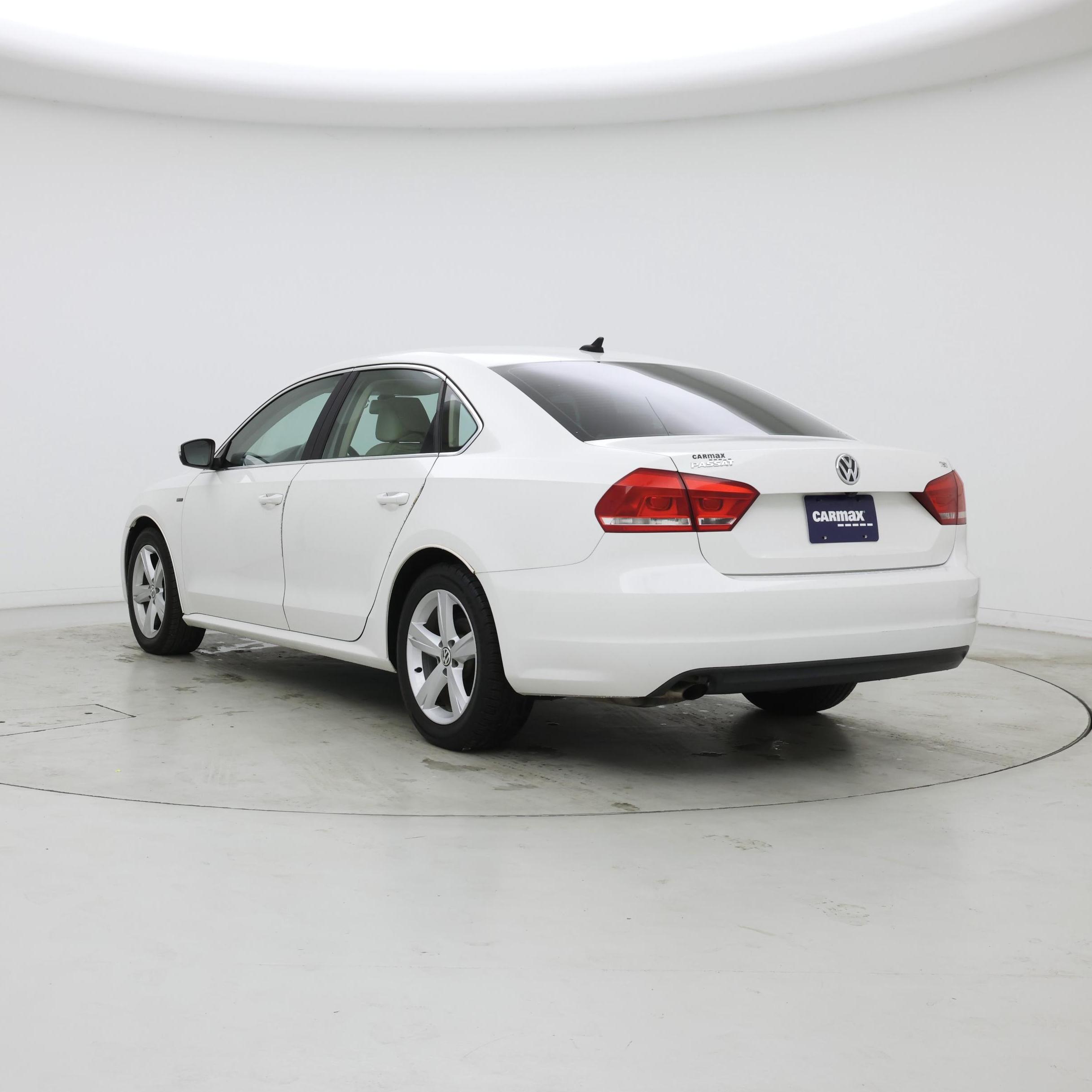 Thumbnail: 2015 Volkswagen Passat - 2