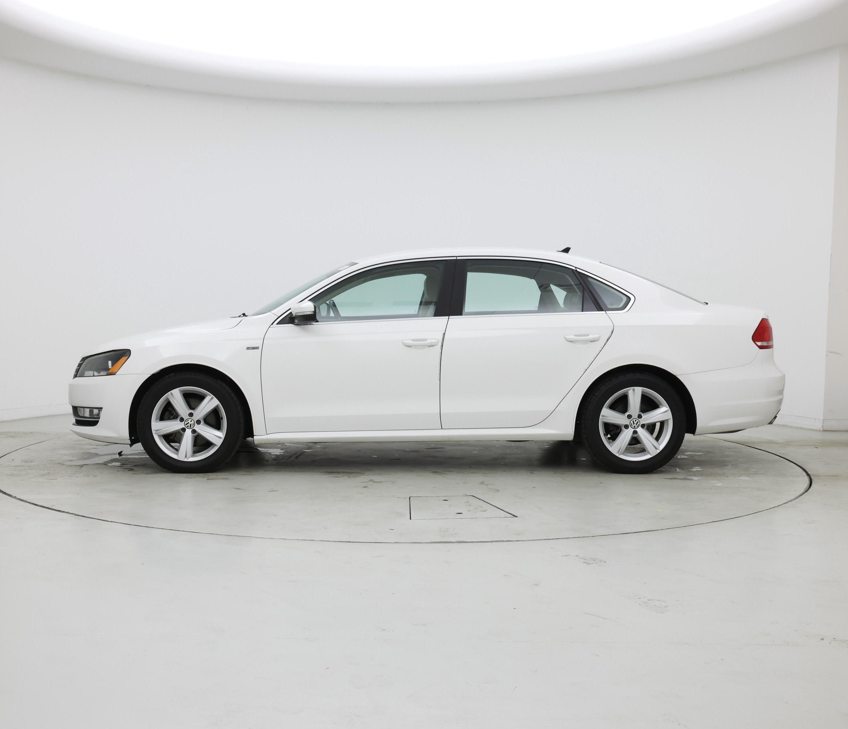 Thumbnail: 2015 Volkswagen Passat - 3