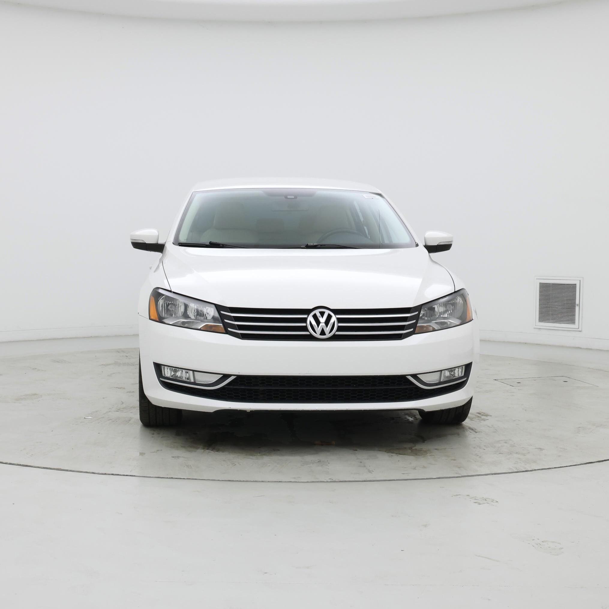 Thumbnail: 2015 Volkswagen Passat - 5