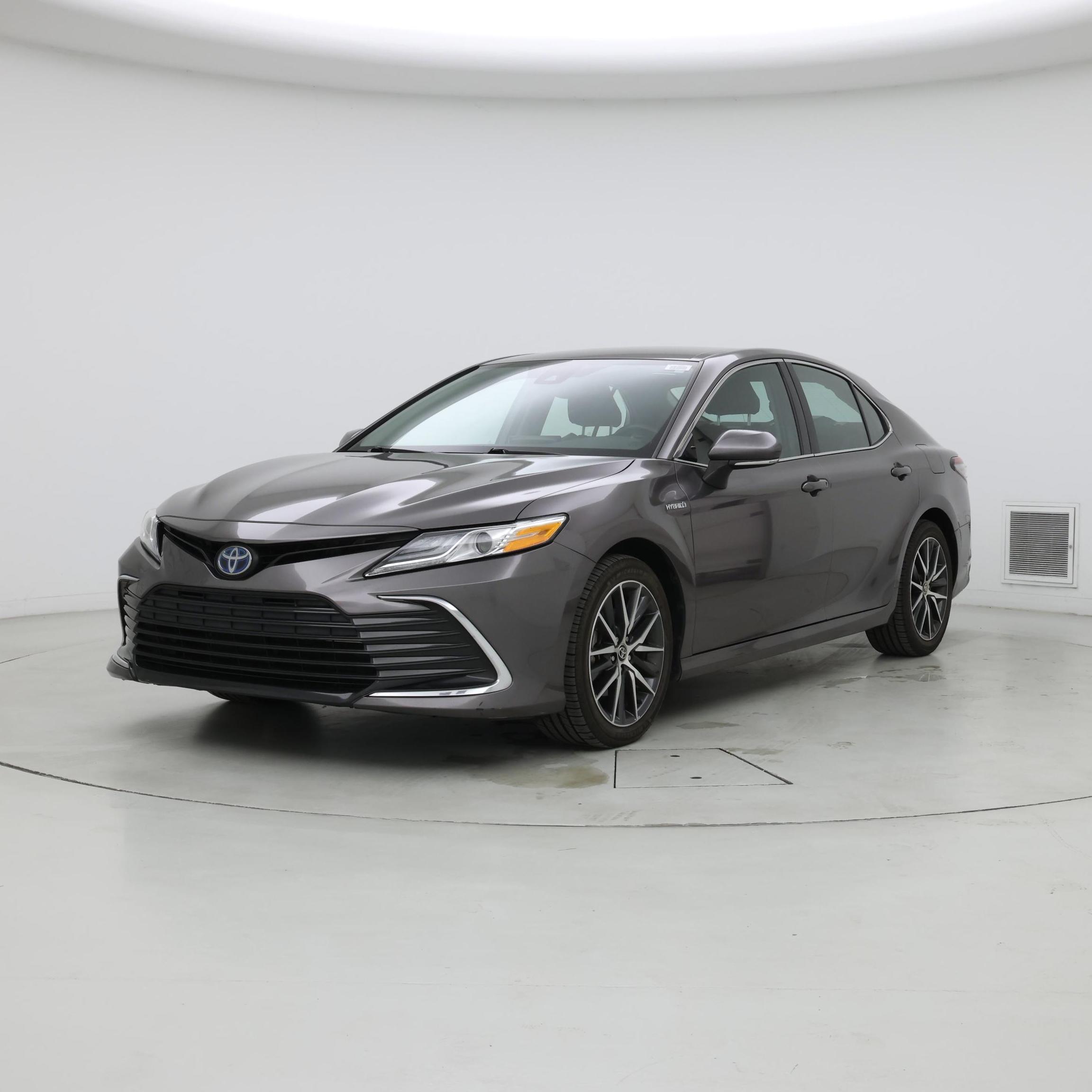 Thumbnail: 2021 Toyota Camry - 4