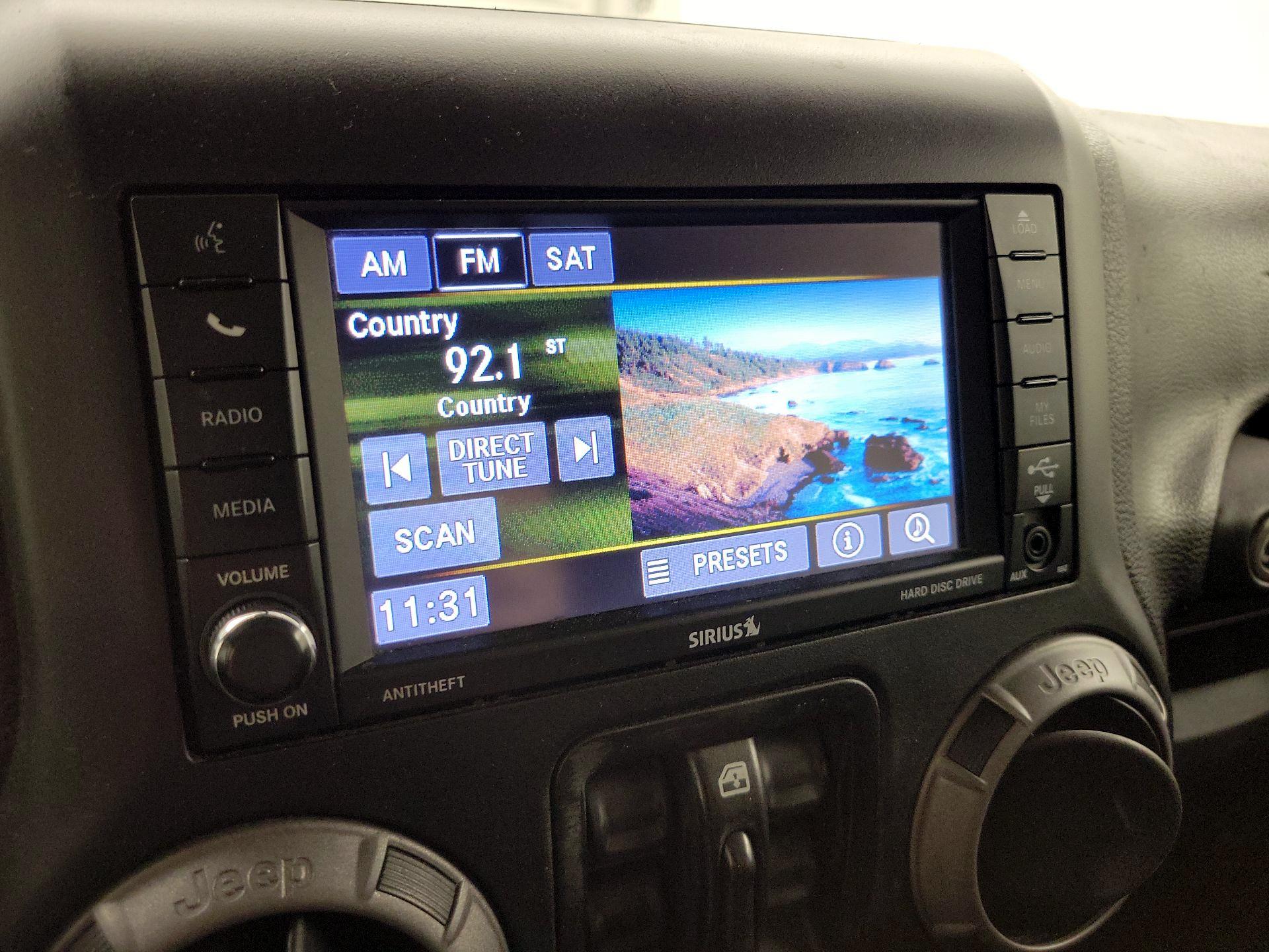 Thumbnail: 2017 Jeep Wrangler - 13