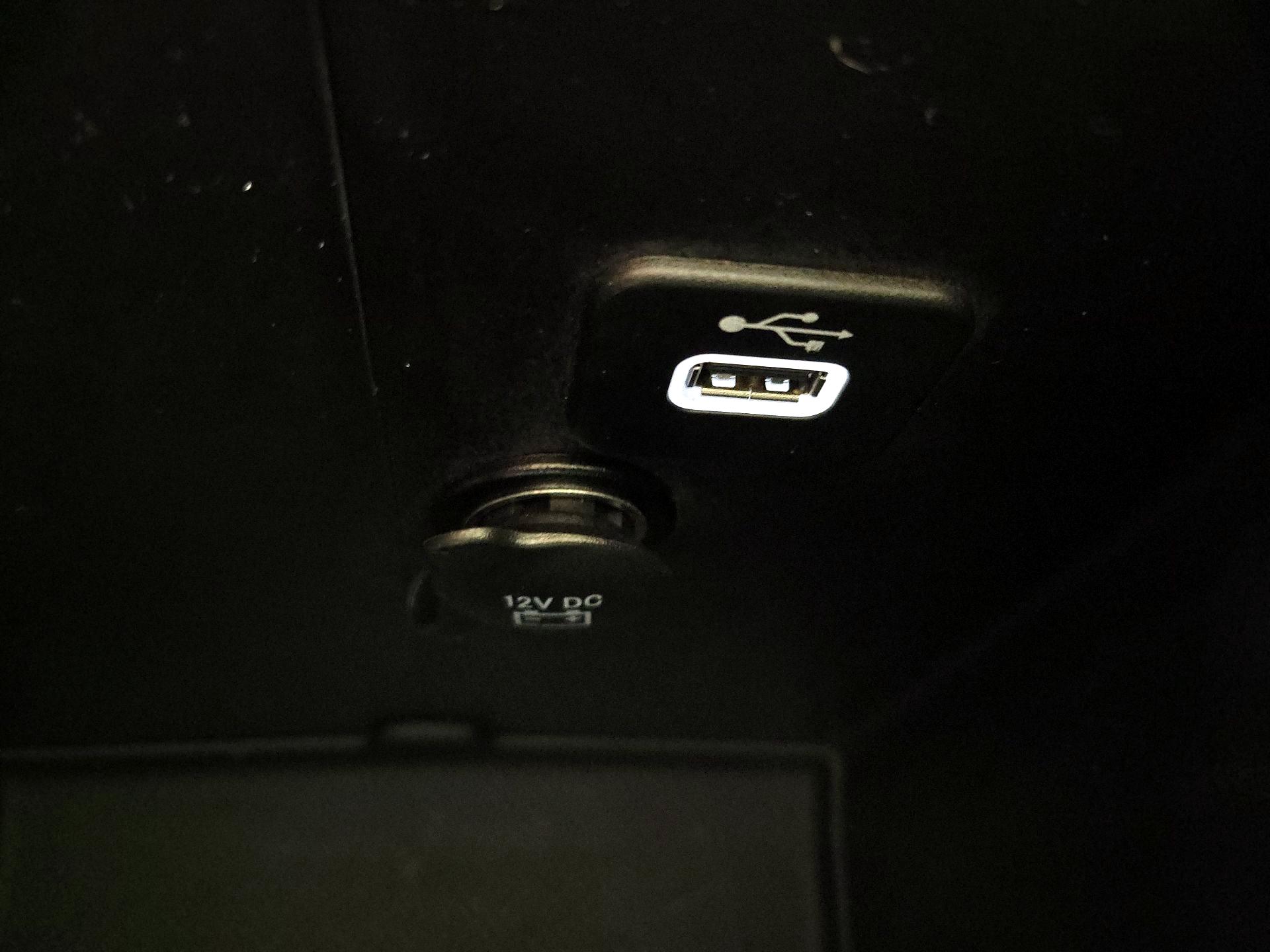 Thumbnail: 2017 Jeep Wrangler - 16