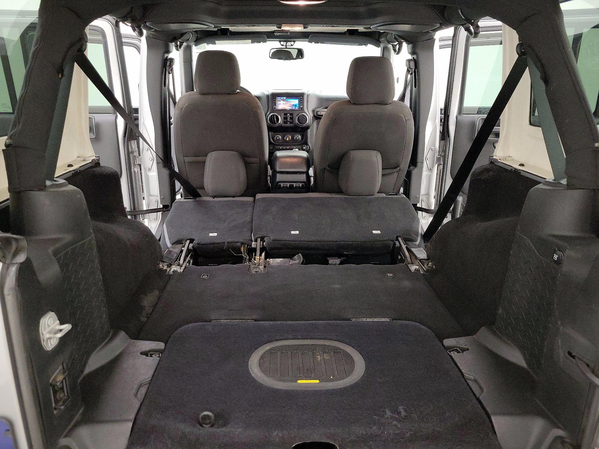 Thumbnail: 2017 Jeep Wrangler - 19