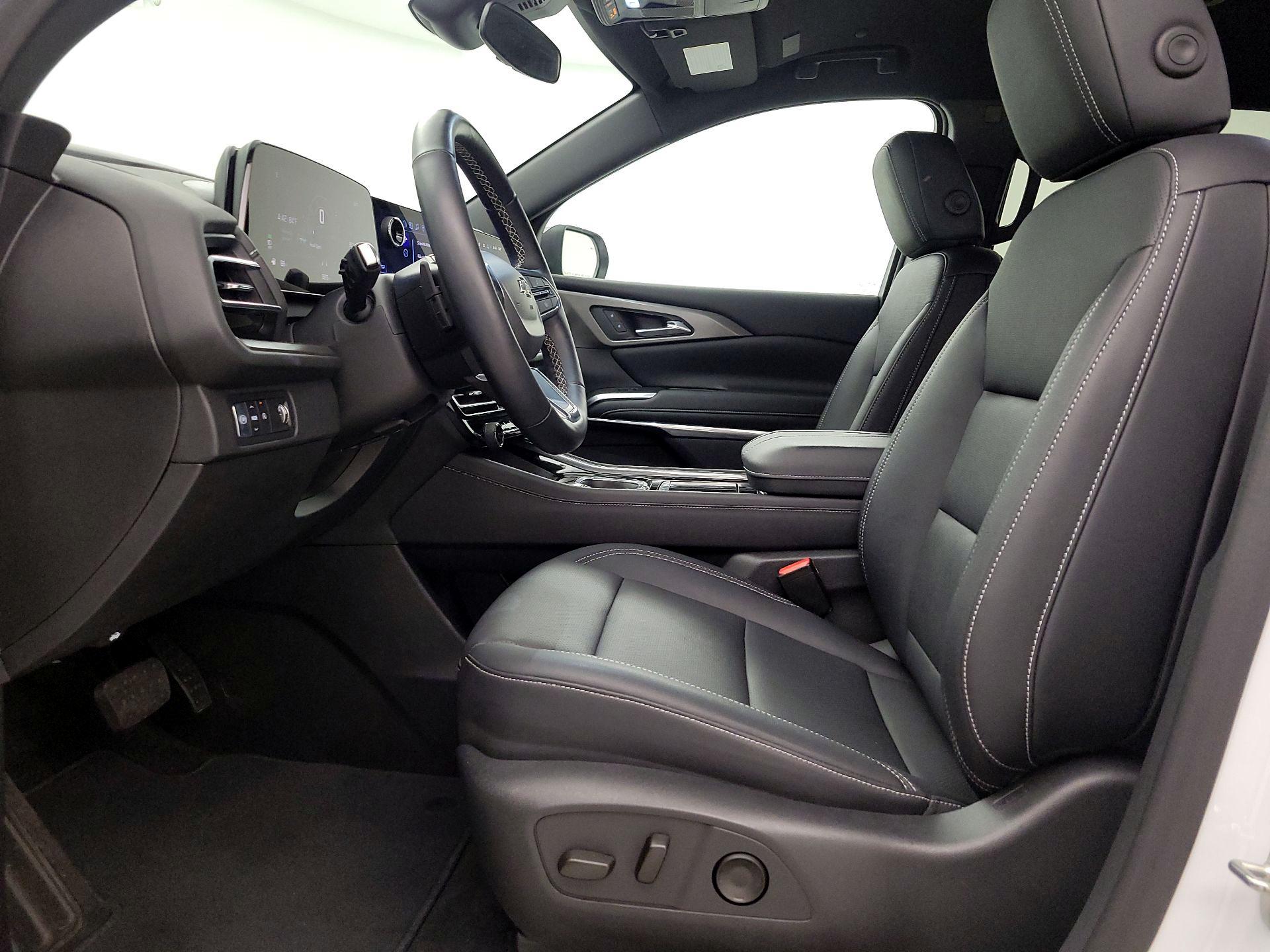 Thumbnail: 2024 Chevrolet Traverse - 11