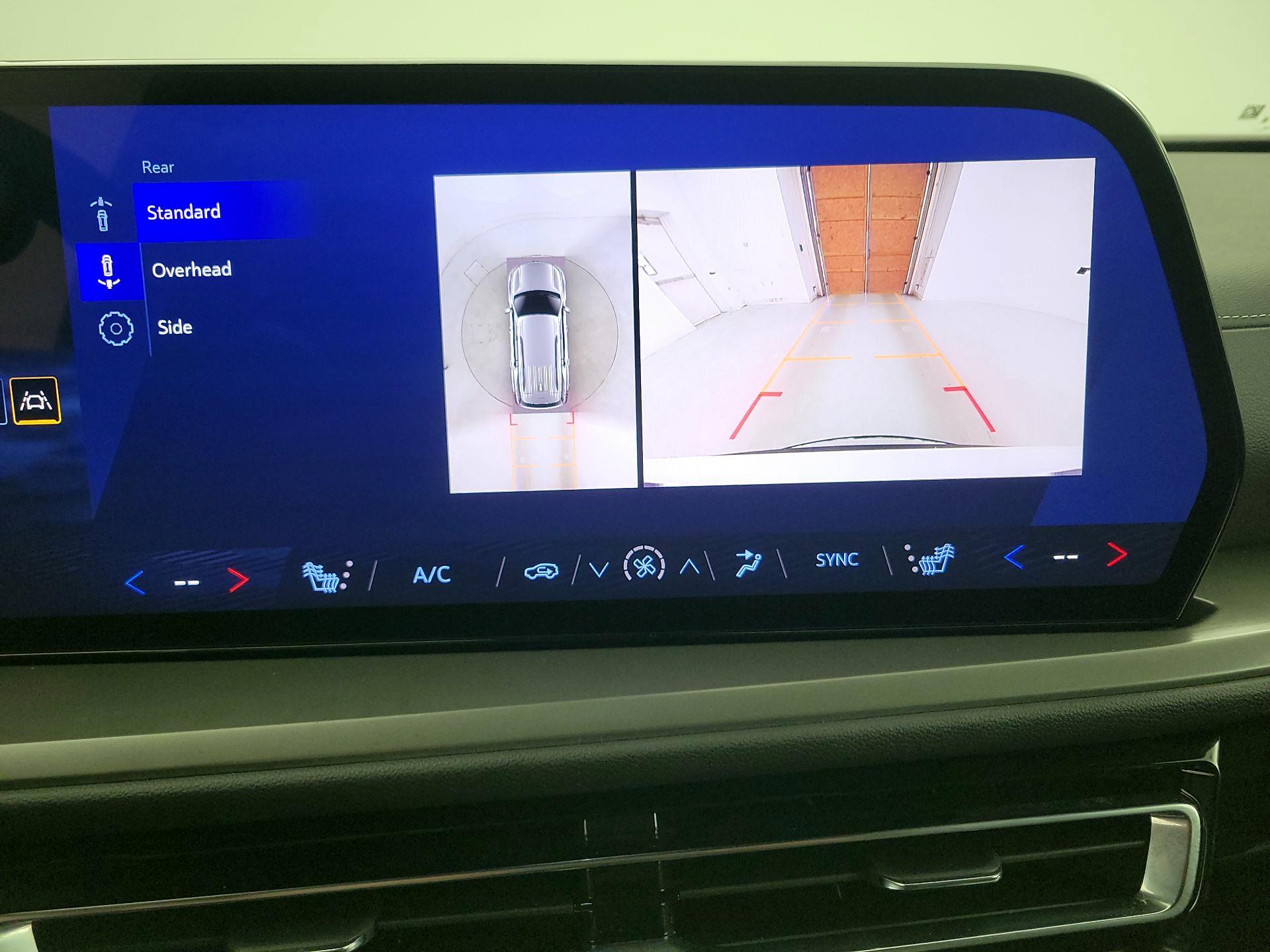 Thumbnail: 2024 Chevrolet Traverse - 15