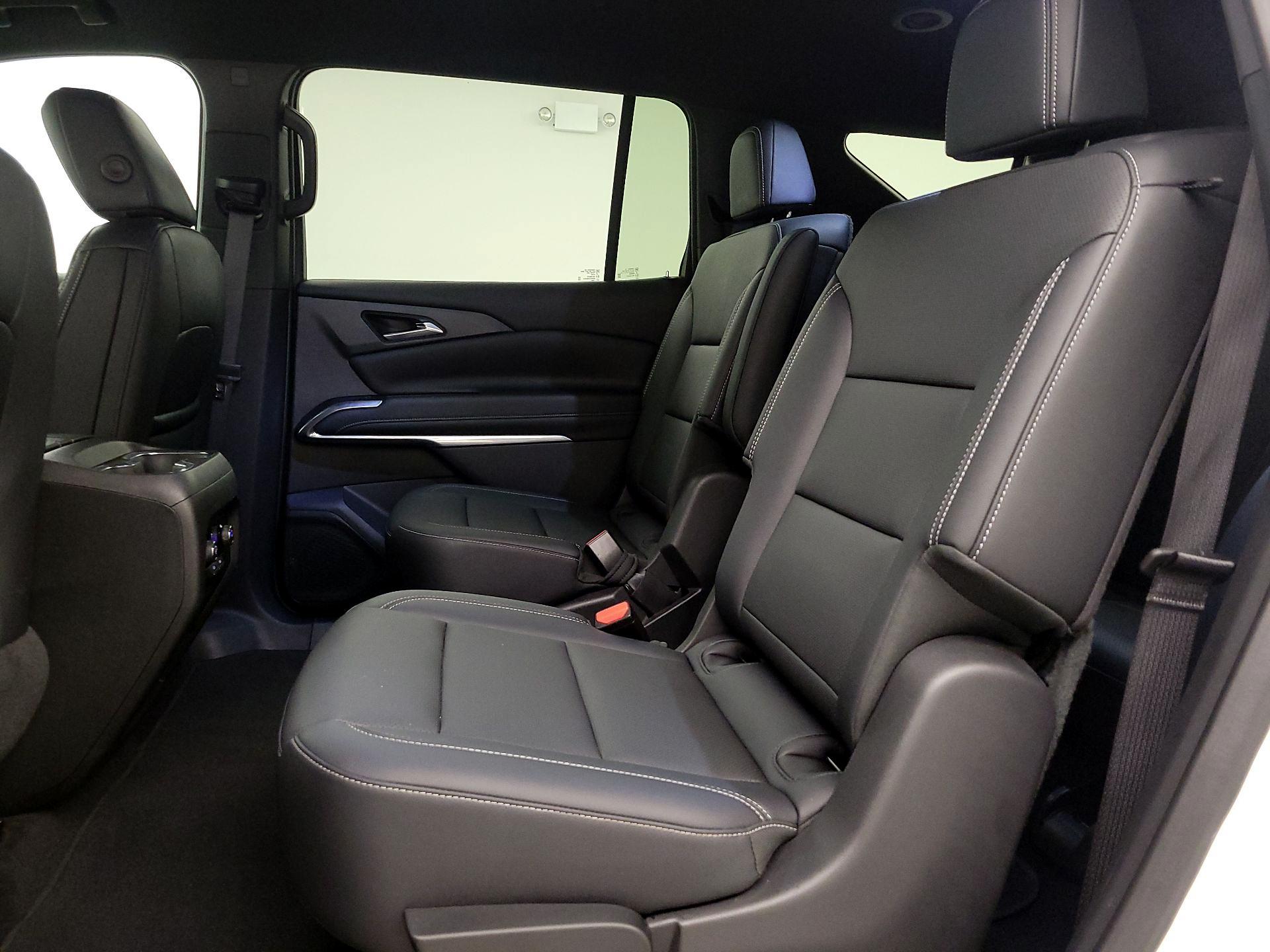 Thumbnail: 2024 Chevrolet Traverse - 20