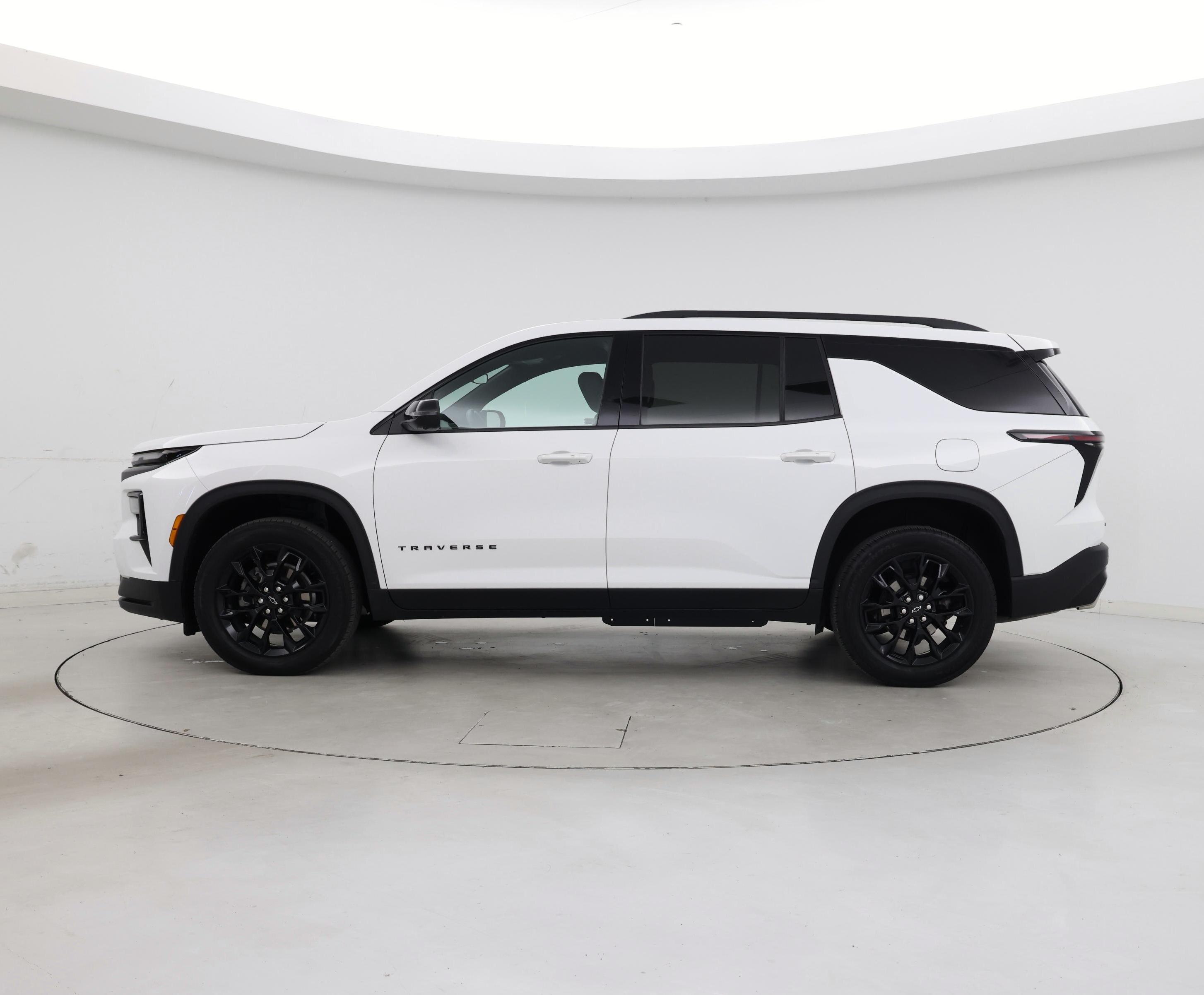 Thumbnail: 2024 Chevrolet Traverse - 3