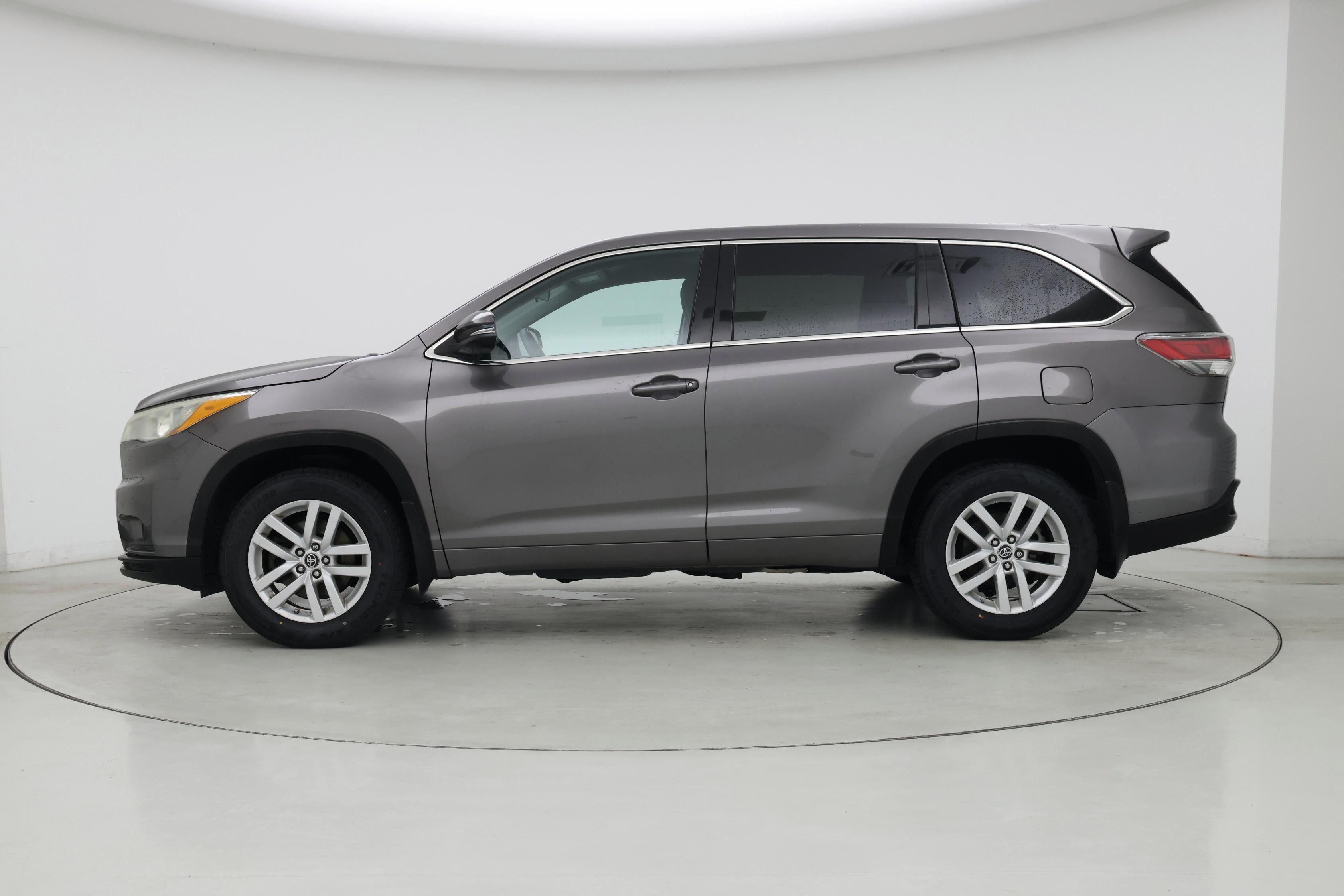 Thumbnail: 2016 Toyota Highlander - 3