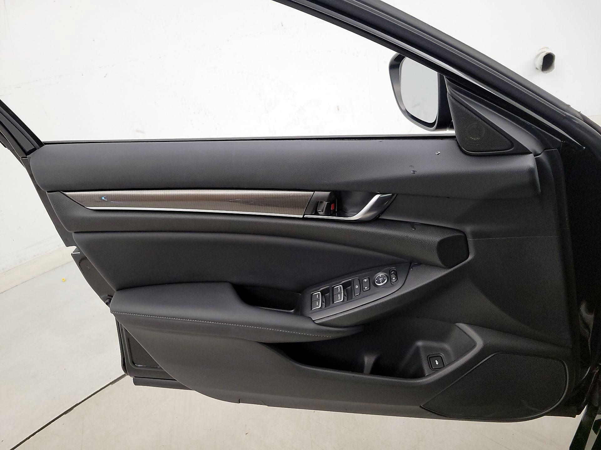 Thumbnail: 2022 Honda Accord - 12