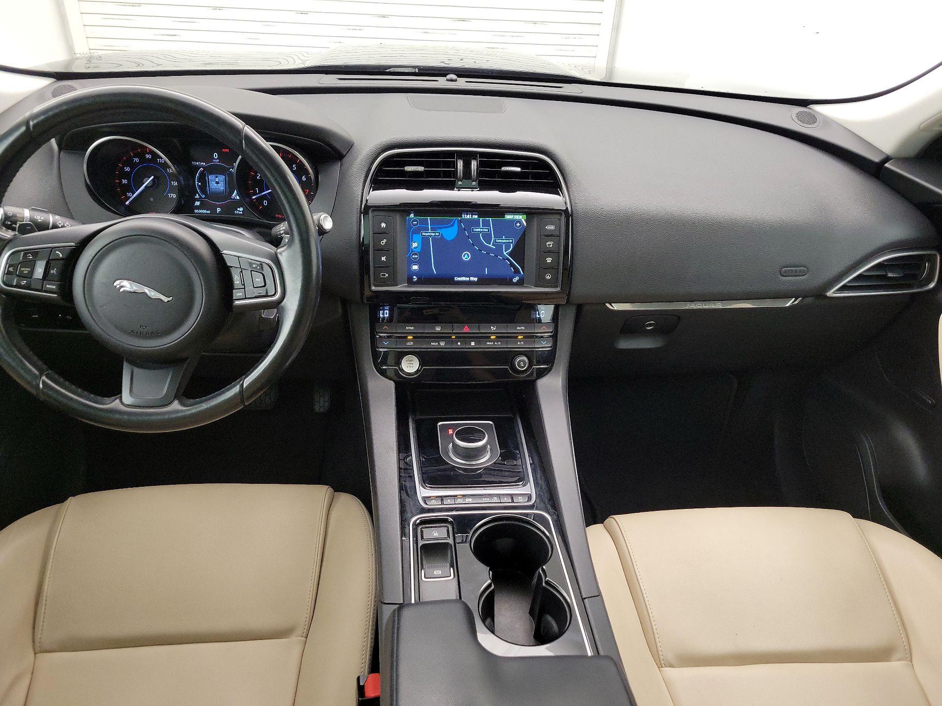 Thumbnail: 2017 Jaguar F-Pace - 9