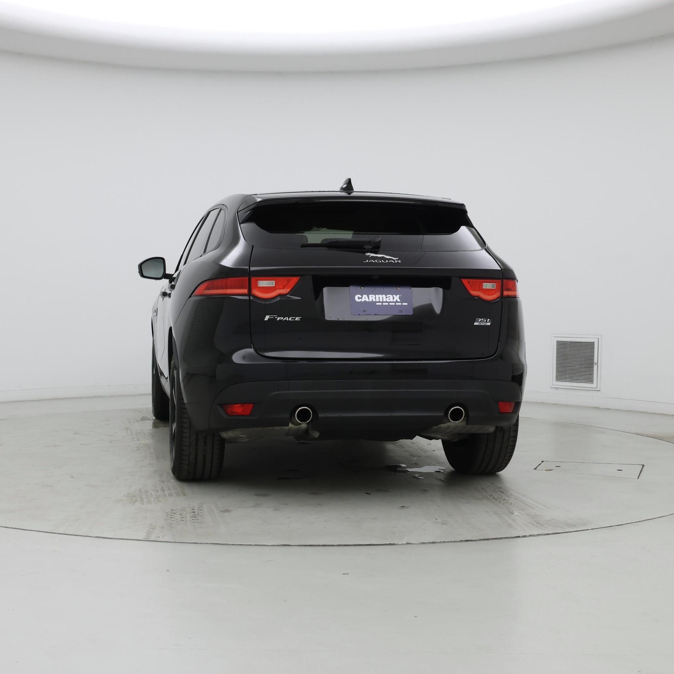 Thumbnail: 2017 Jaguar F-Pace - 6