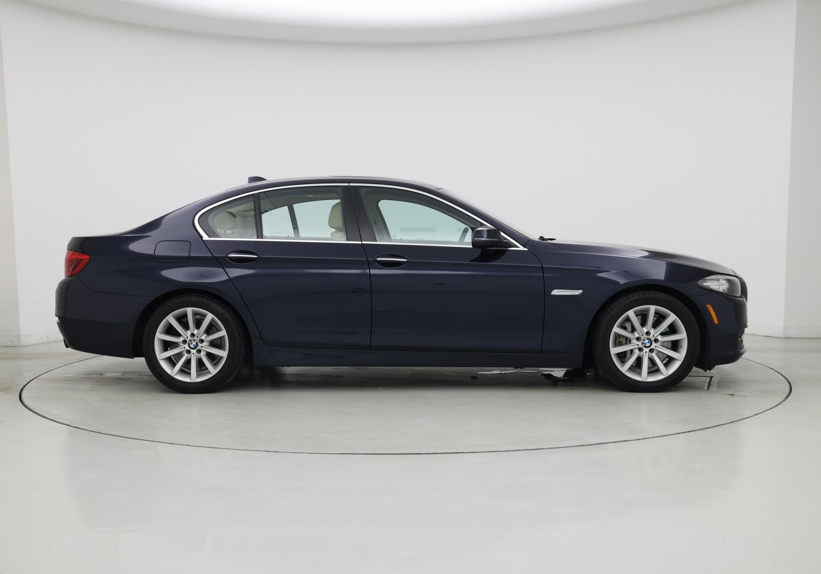 Thumbnail: 2014 BMW 5 Series - 7