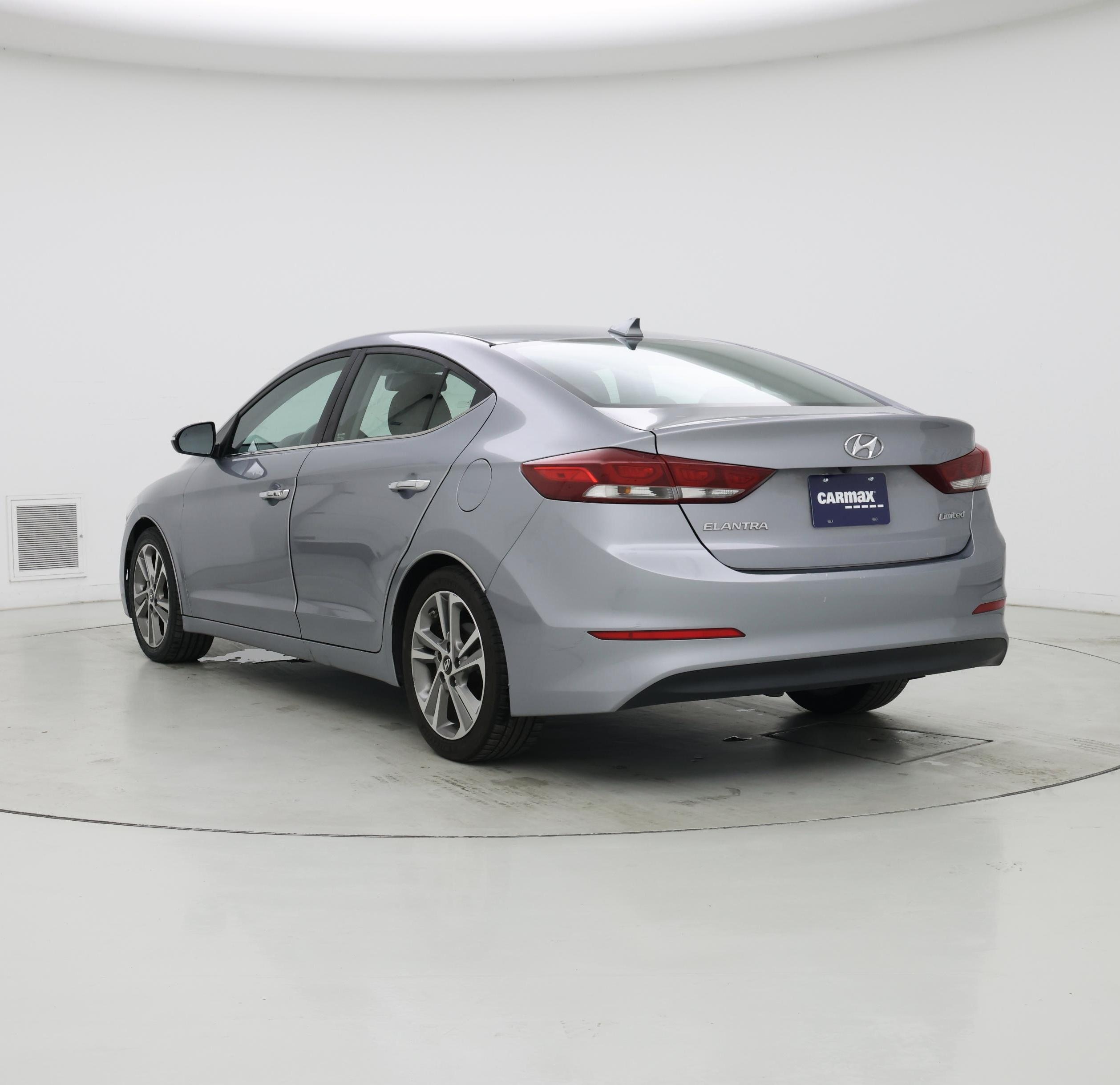 Thumbnail: 2017 Hyundai Elantra - 2