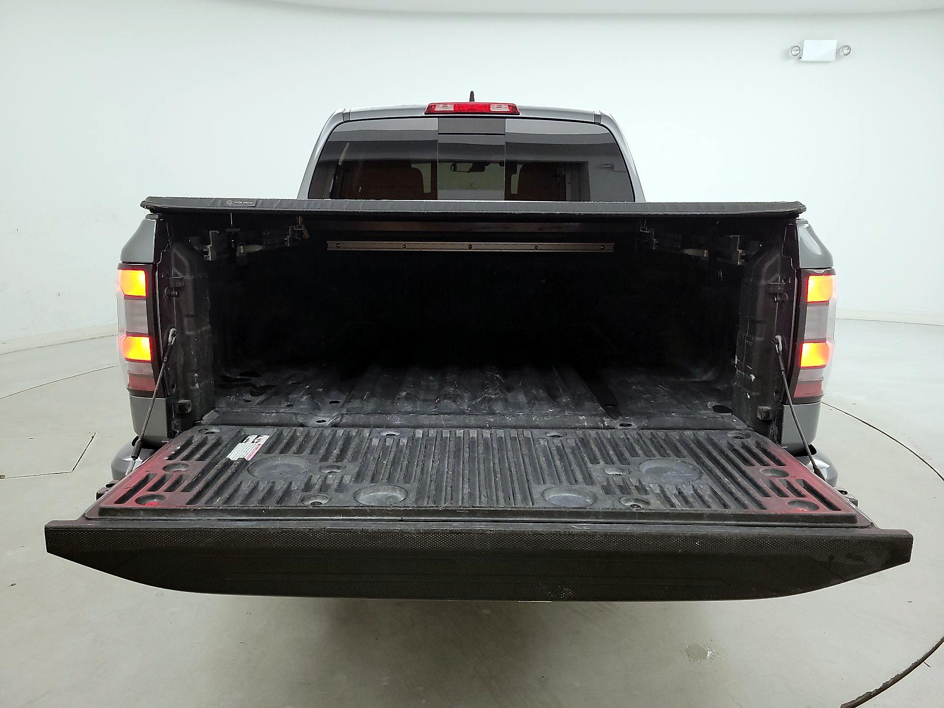 Thumbnail: 2023 Nissan Frontier - 20