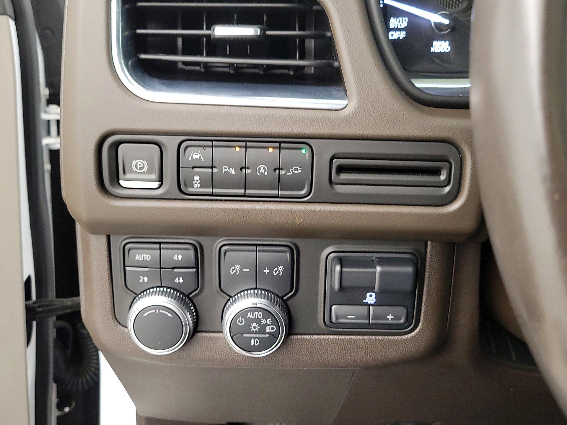 Thumbnail: 2021 GMC Yukon - 13
