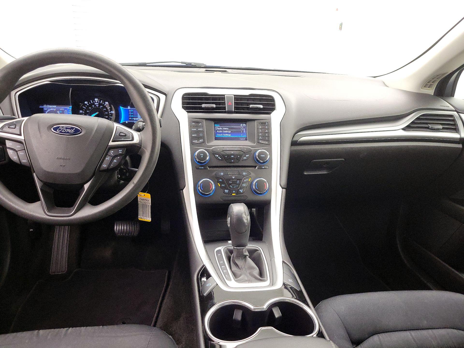 Thumbnail: 2016 Ford Fusion - 9