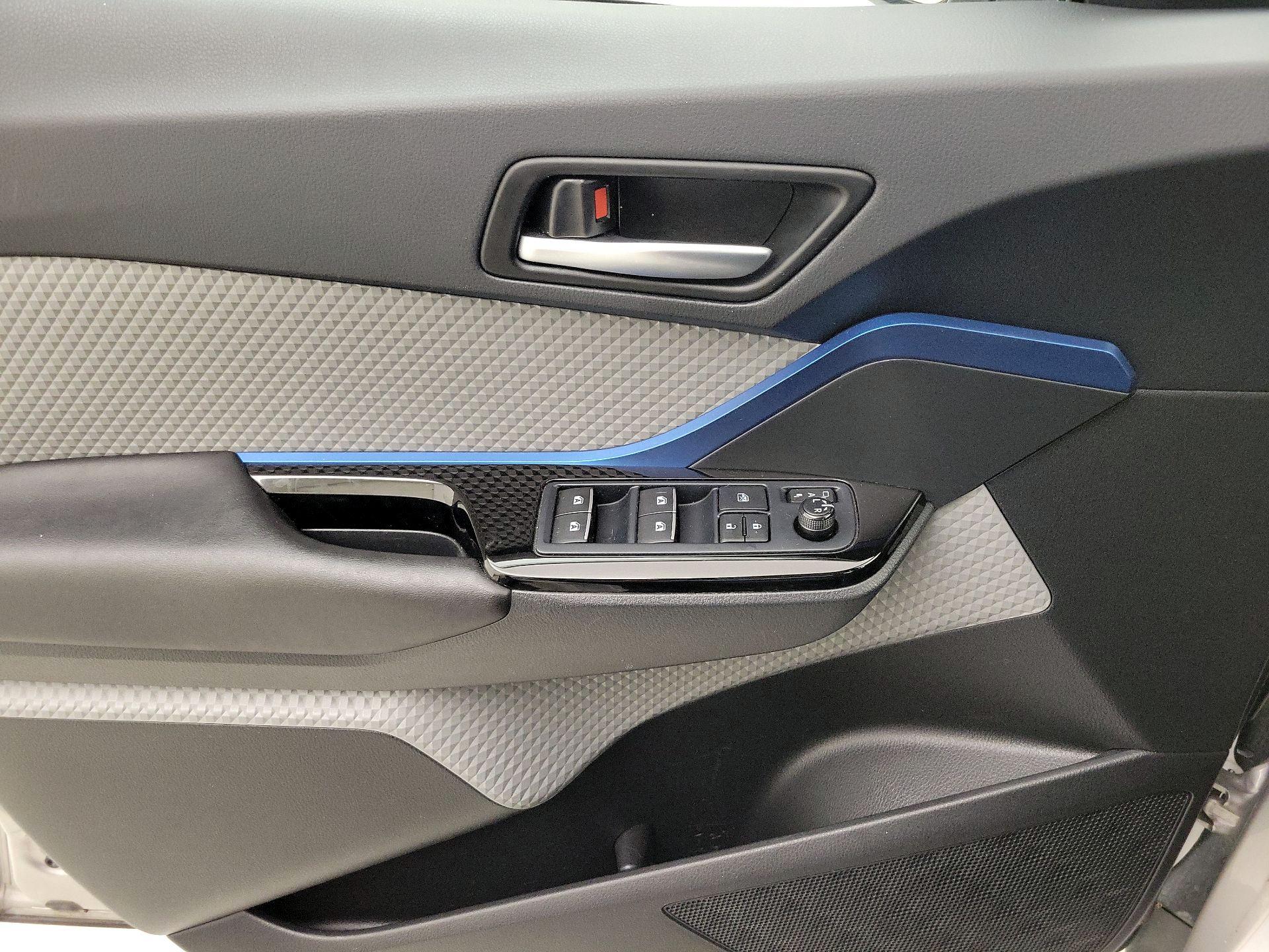Thumbnail: 2019 Toyota C-HR - 12