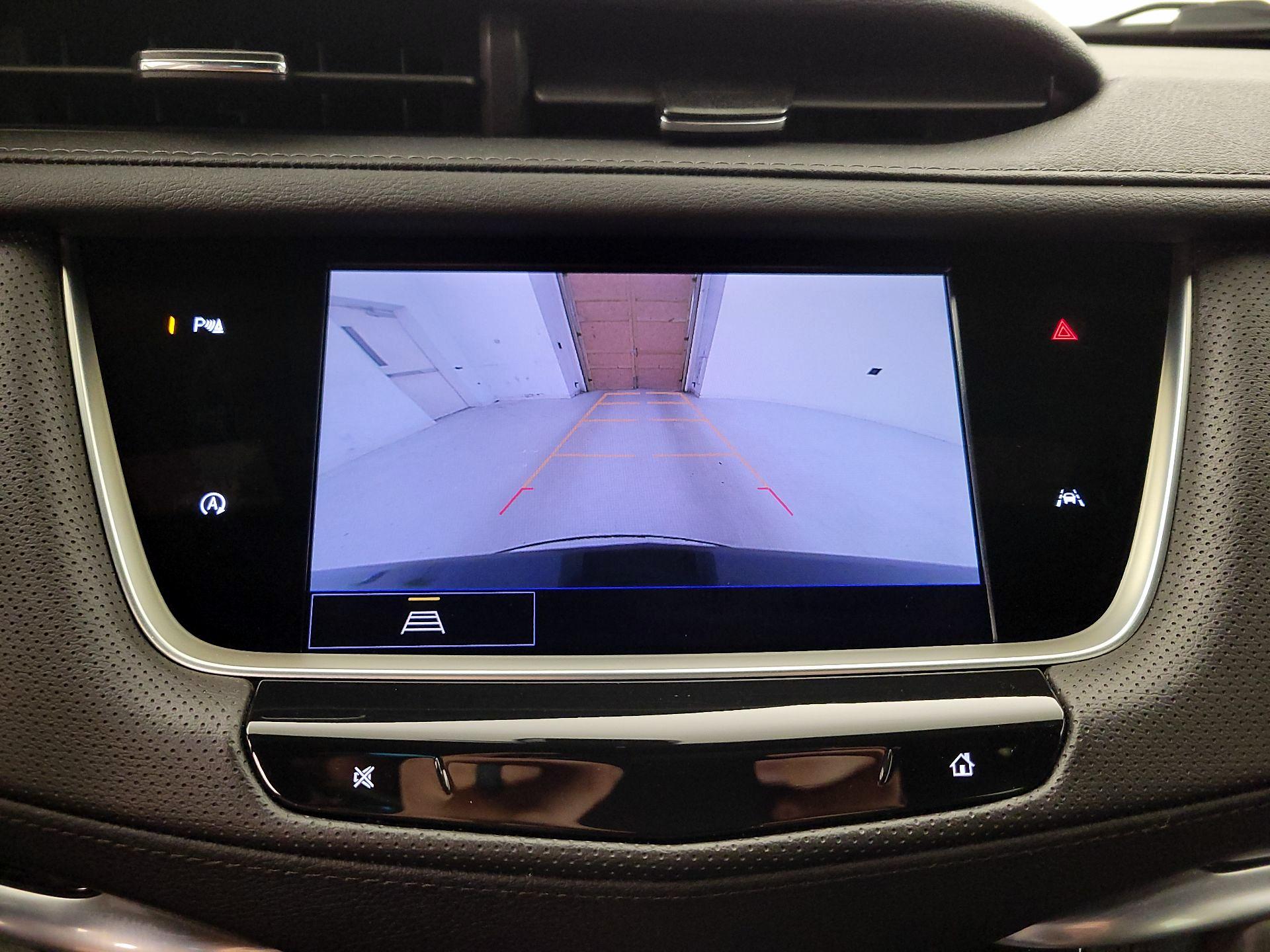 Thumbnail: 2024 Cadillac XT6 - 14