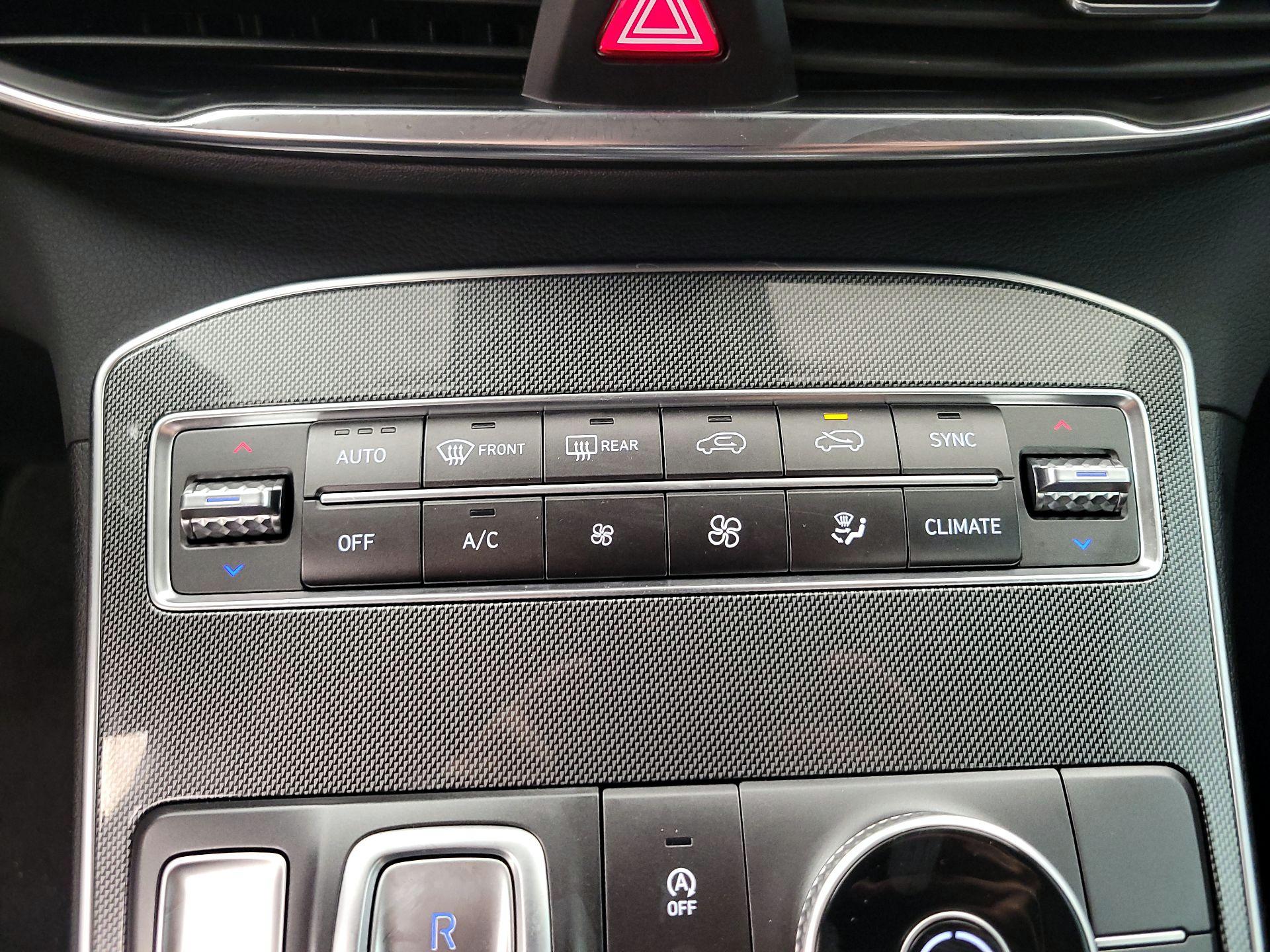 Thumbnail: 2022 Hyundai Santa Fe - 16