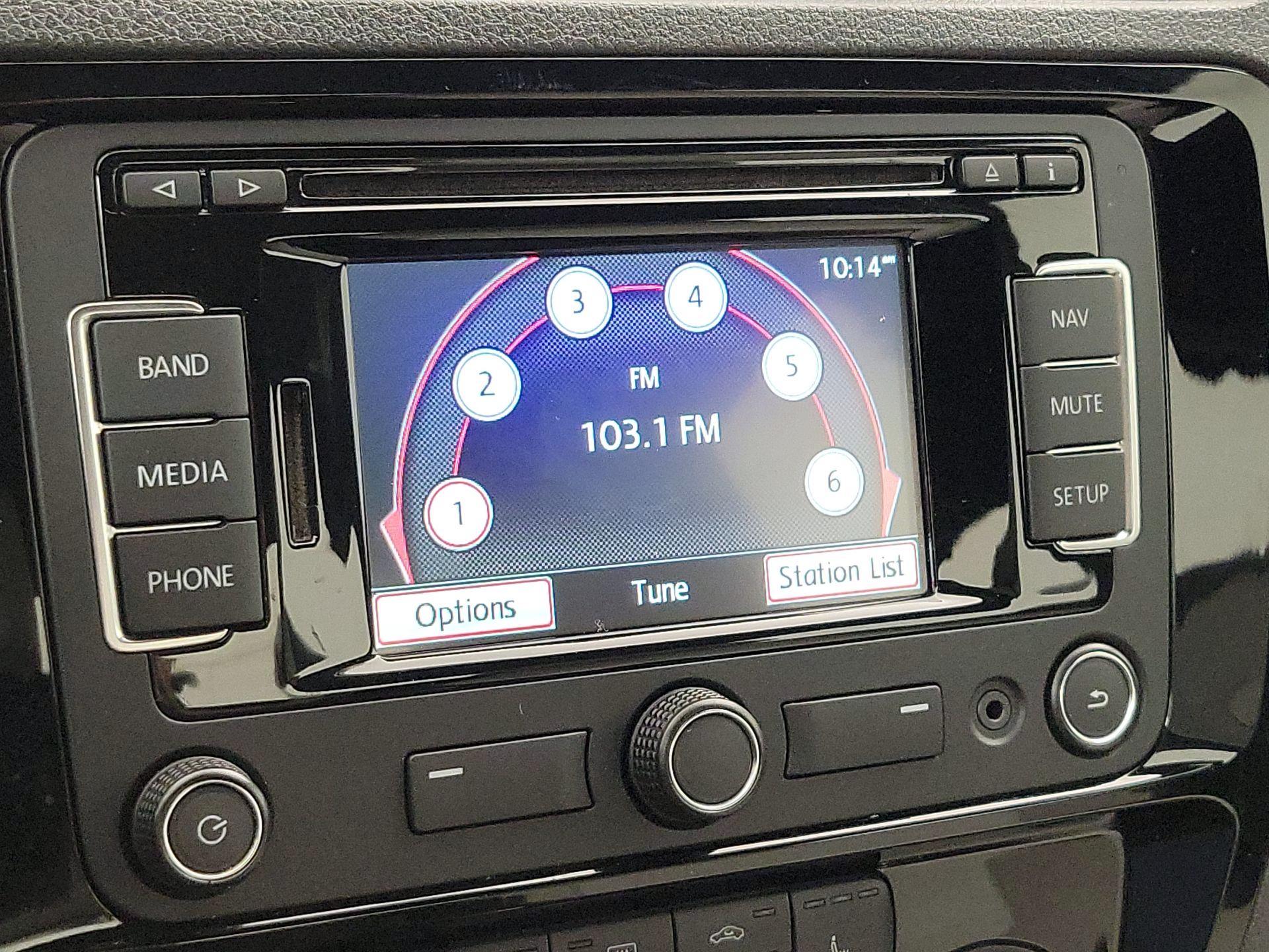 Thumbnail: 2015 Volkswagen Jetta - 15