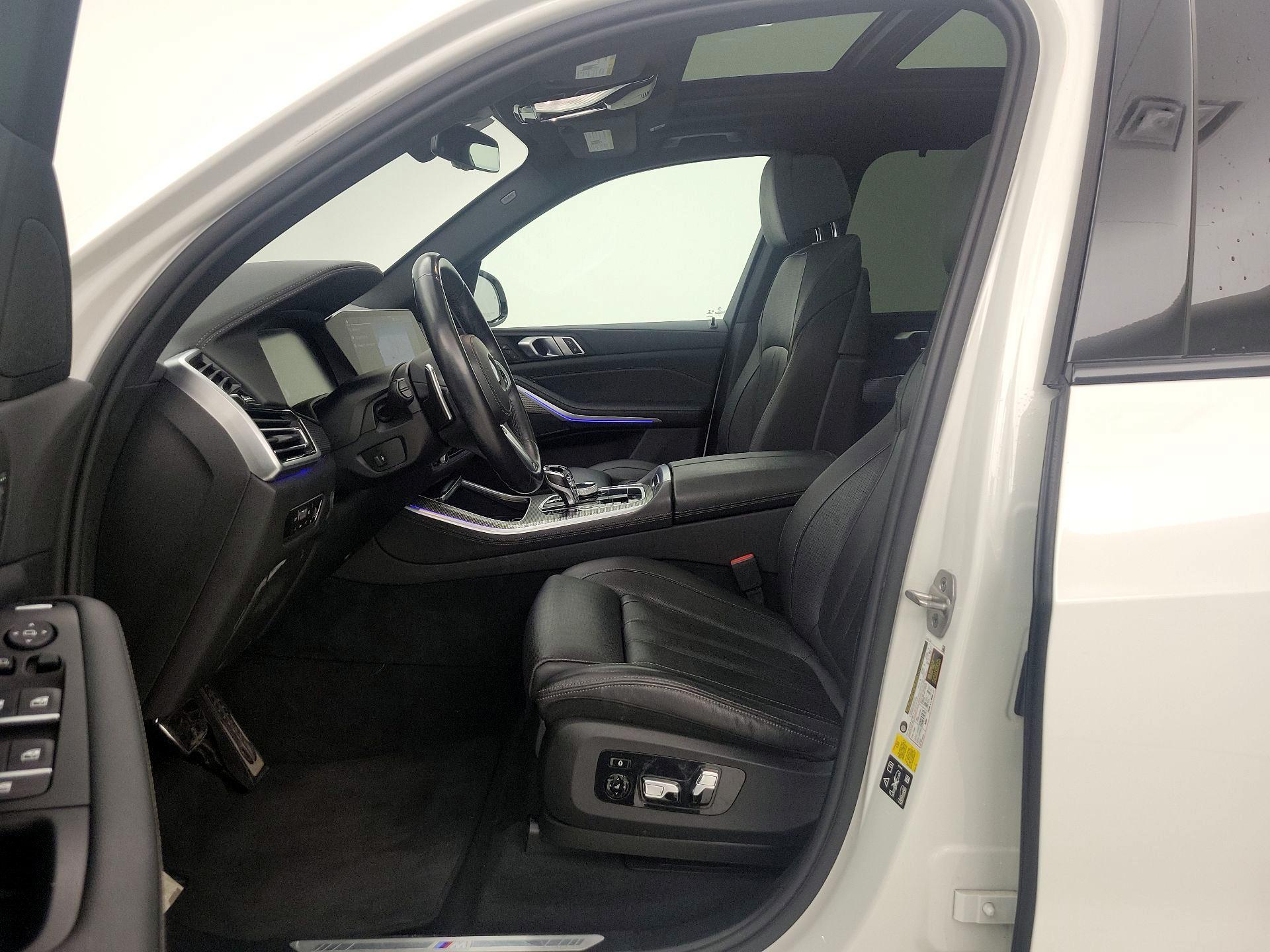 Thumbnail: 2022 BMW X5 - 11