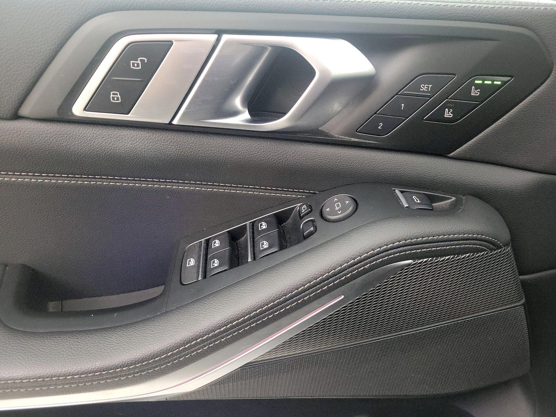 Thumbnail: 2022 BMW X5 - 12