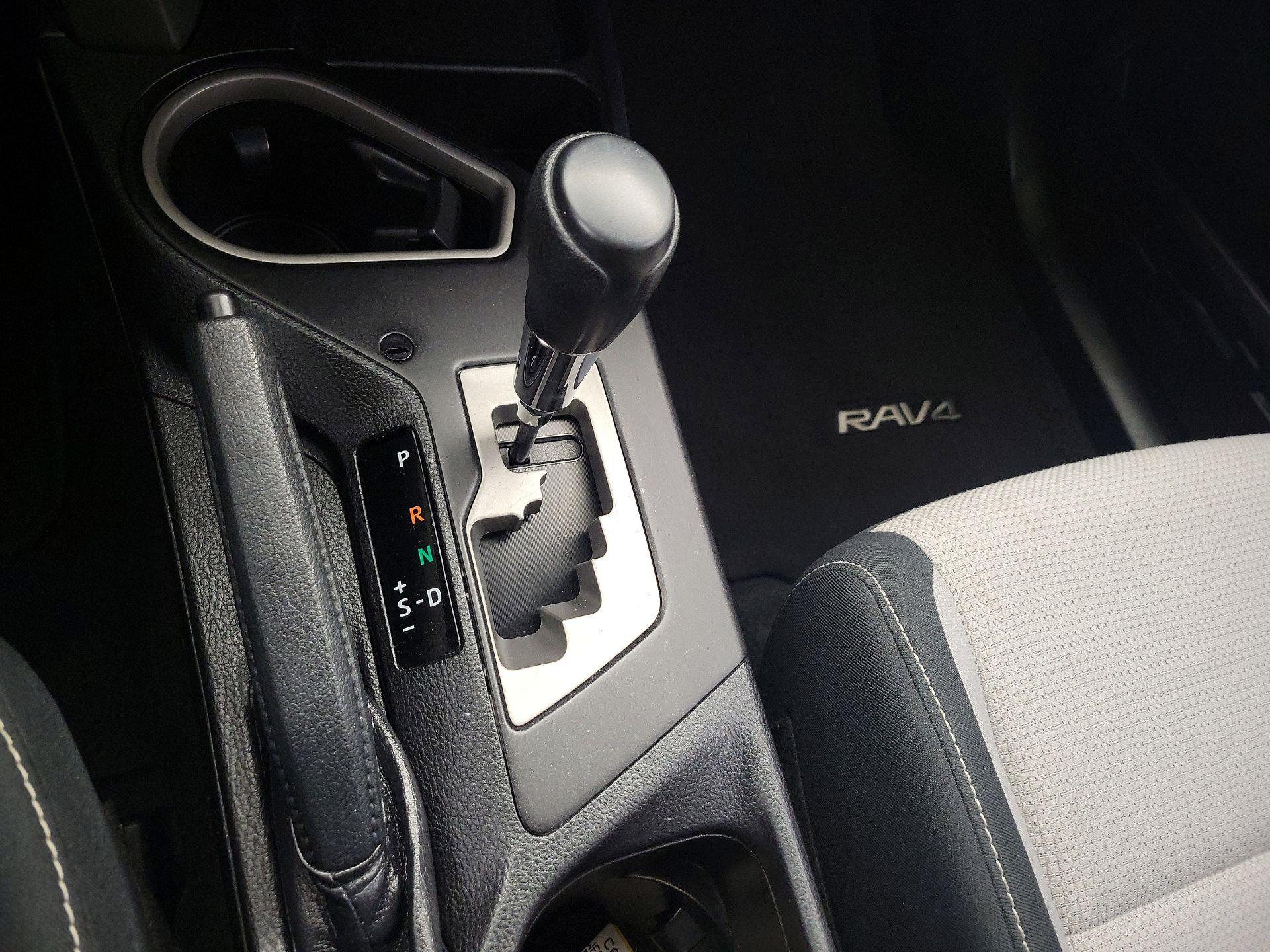 Thumbnail: 2017 Toyota RAV4 - 17