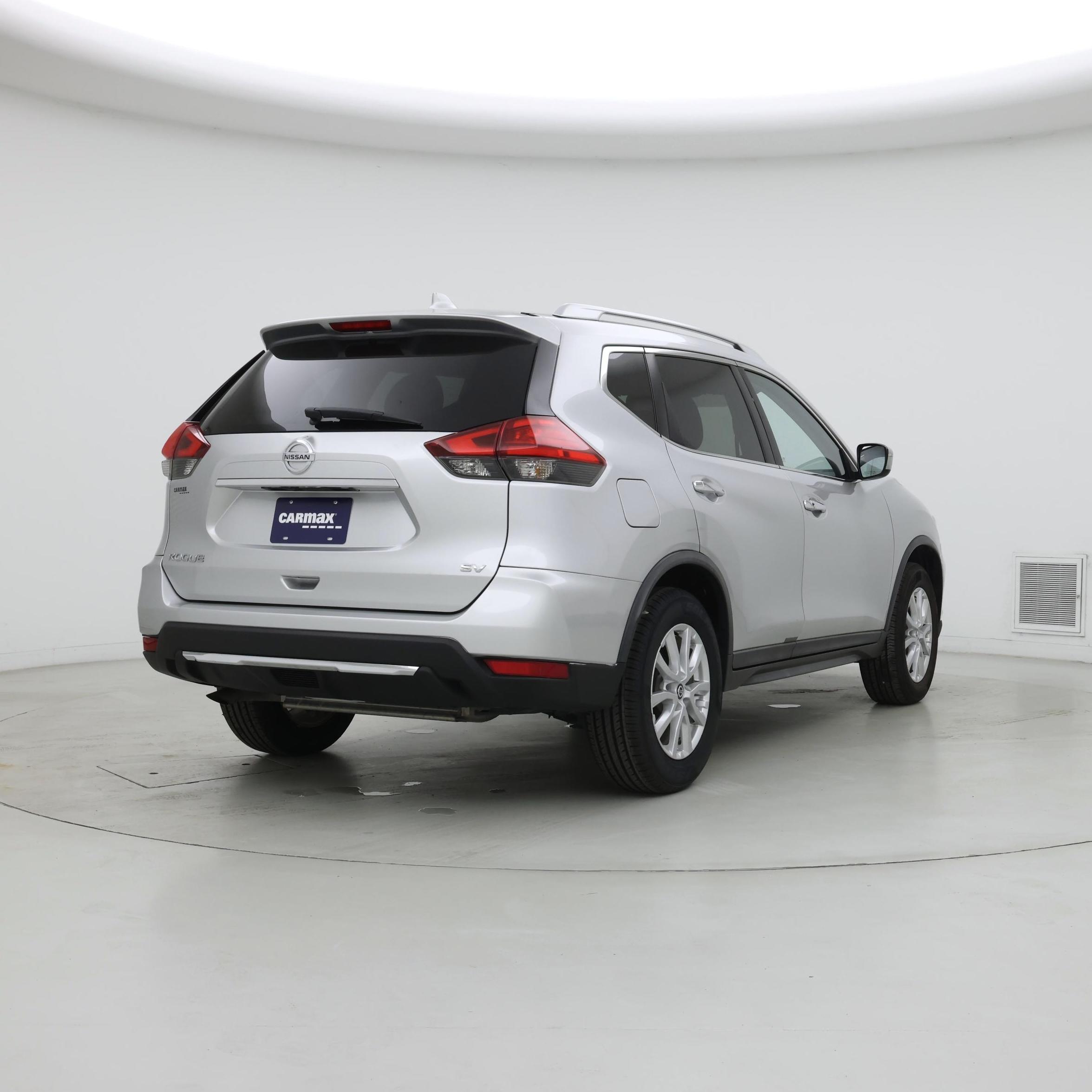 Thumbnail: 2017 Nissan Rogue - 8