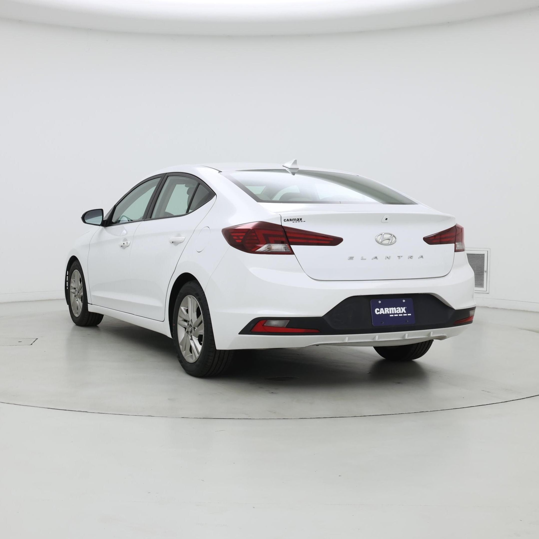 Thumbnail: 2019 Hyundai Elantra - 2