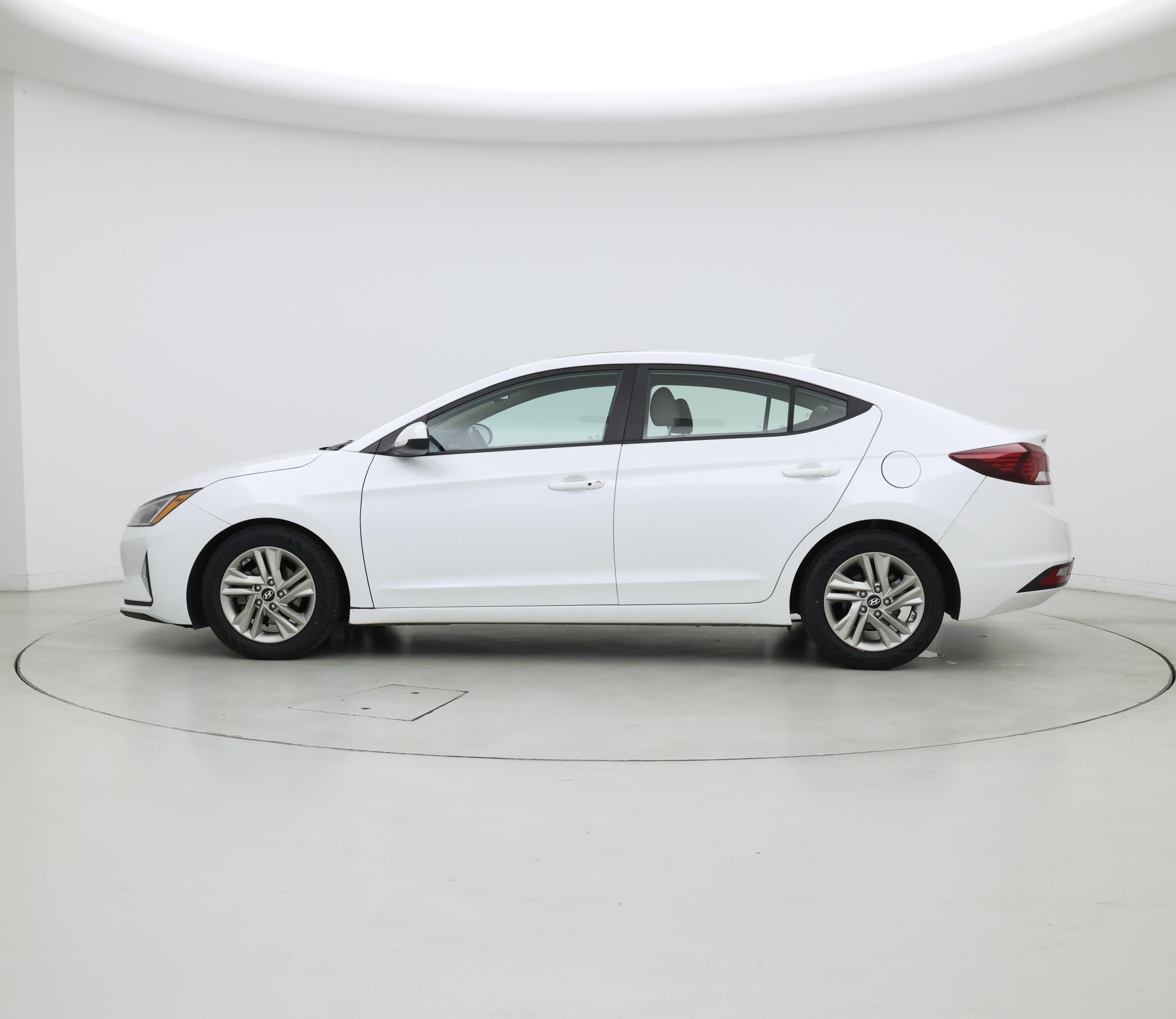 Thumbnail: 2019 Hyundai Elantra - 3