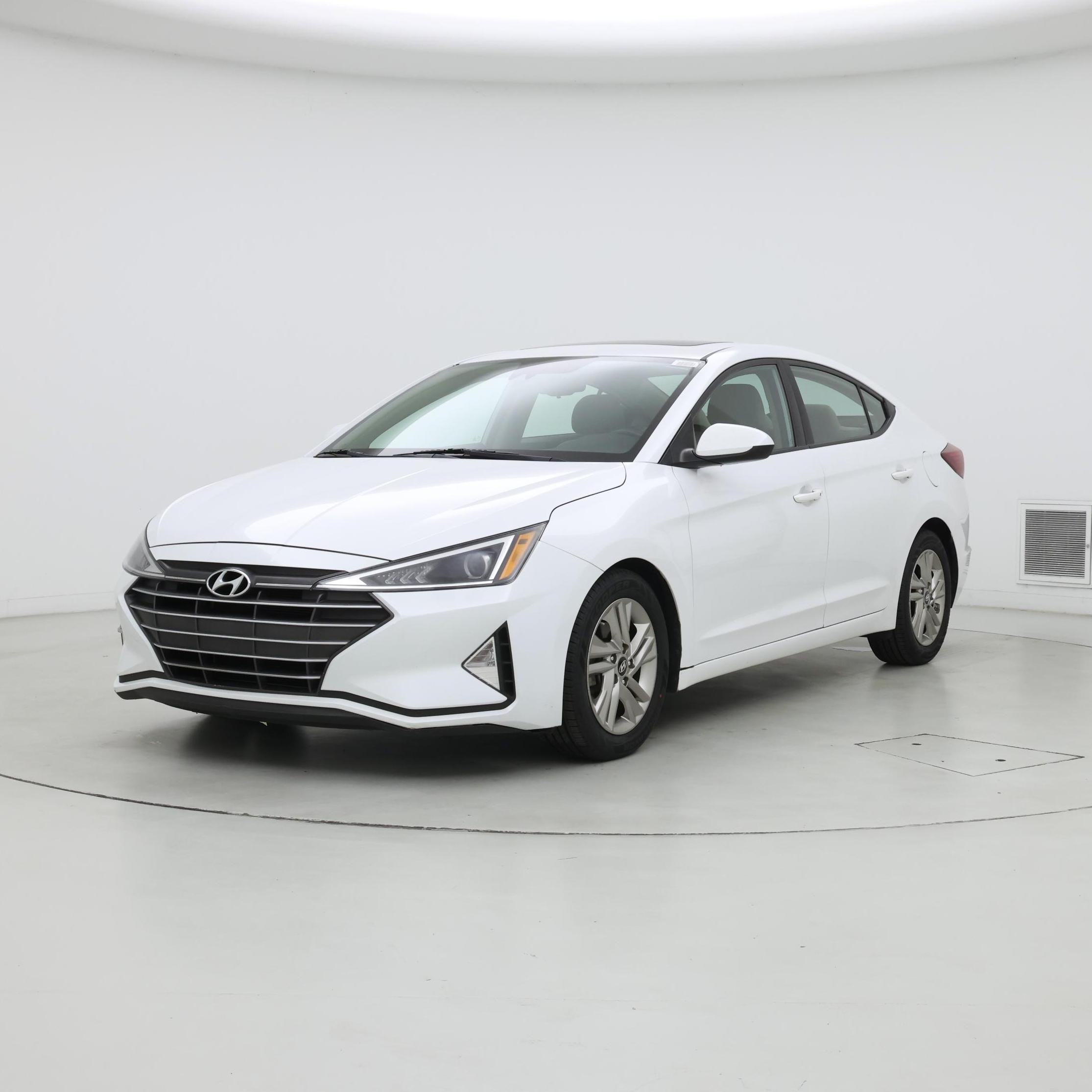 Thumbnail: 2019 Hyundai Elantra - 4
