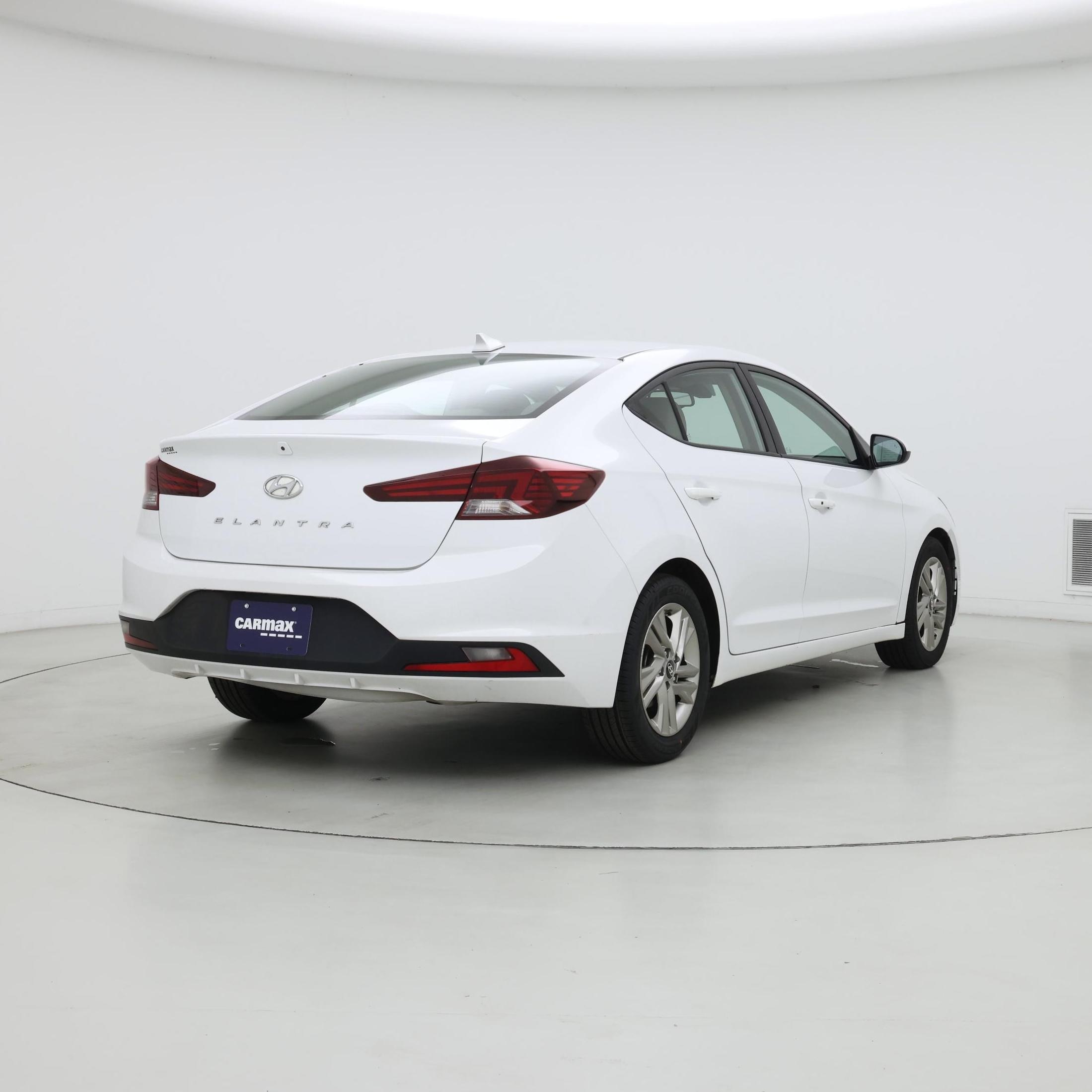 Thumbnail: 2019 Hyundai Elantra - 8