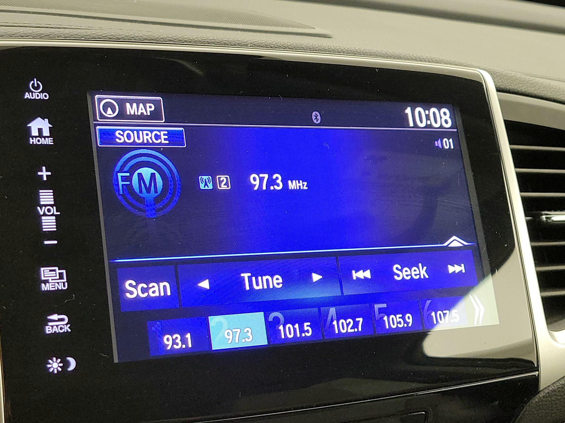 Thumbnail: 2017 Honda Pilot - 16