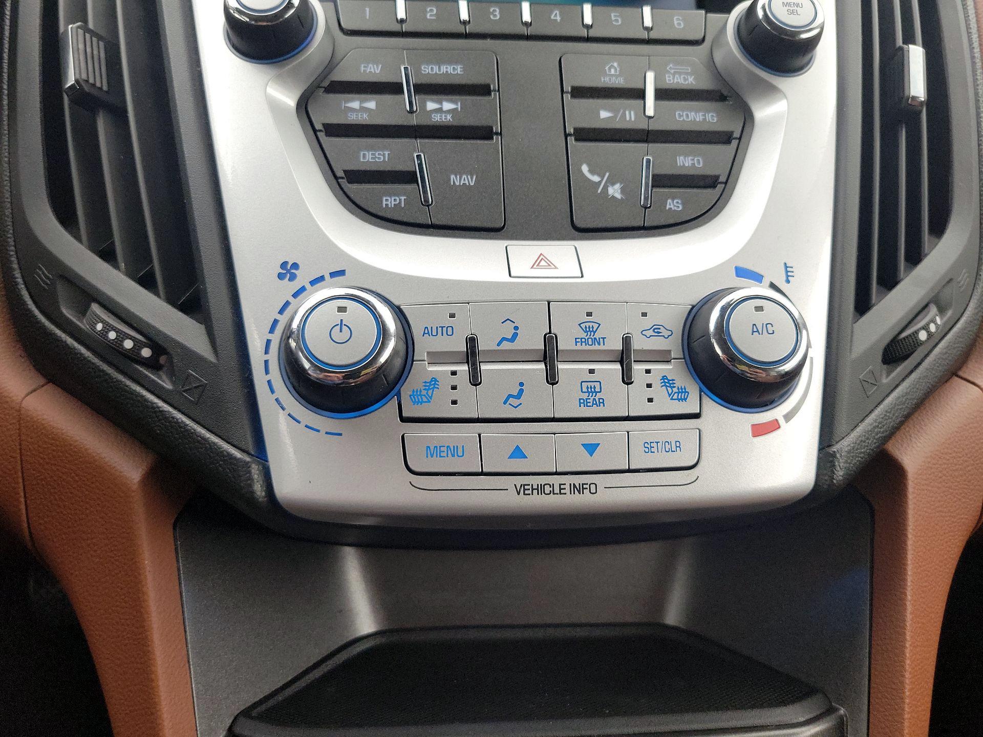 Thumbnail: 2016 Chevrolet Equinox - 16