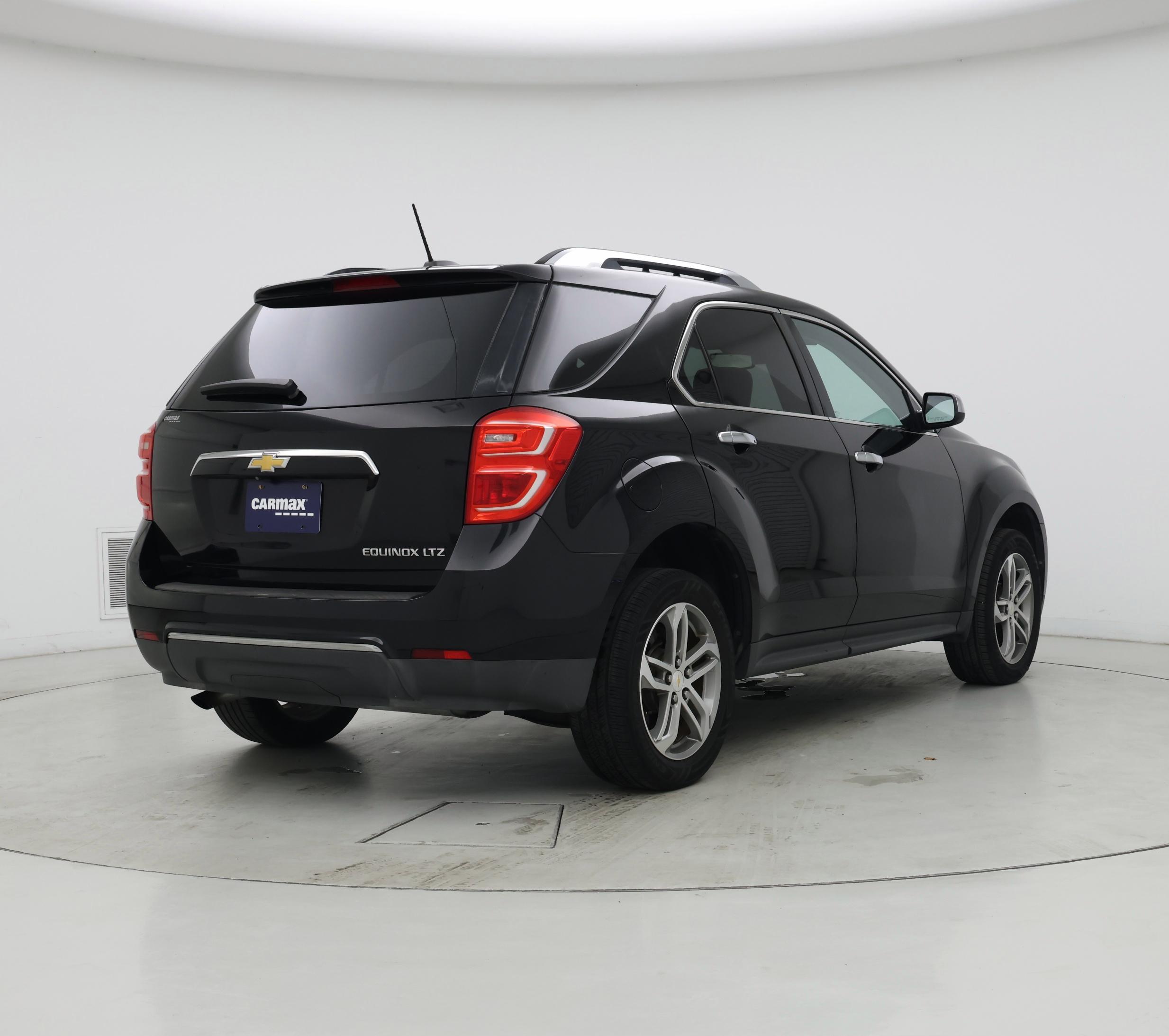 Thumbnail: 2016 Chevrolet Equinox - 8
