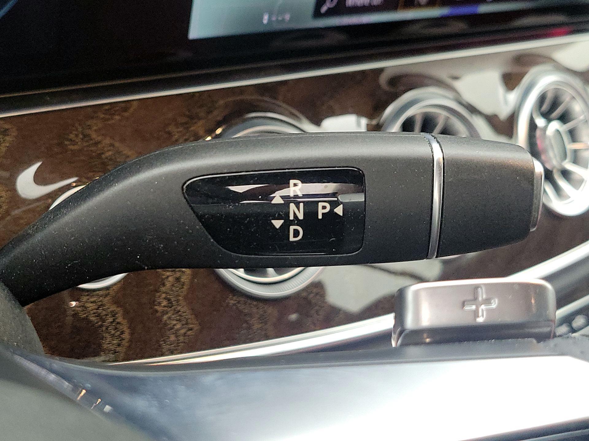 Thumbnail: 2022 Mercedes-Benz E-Class - 18