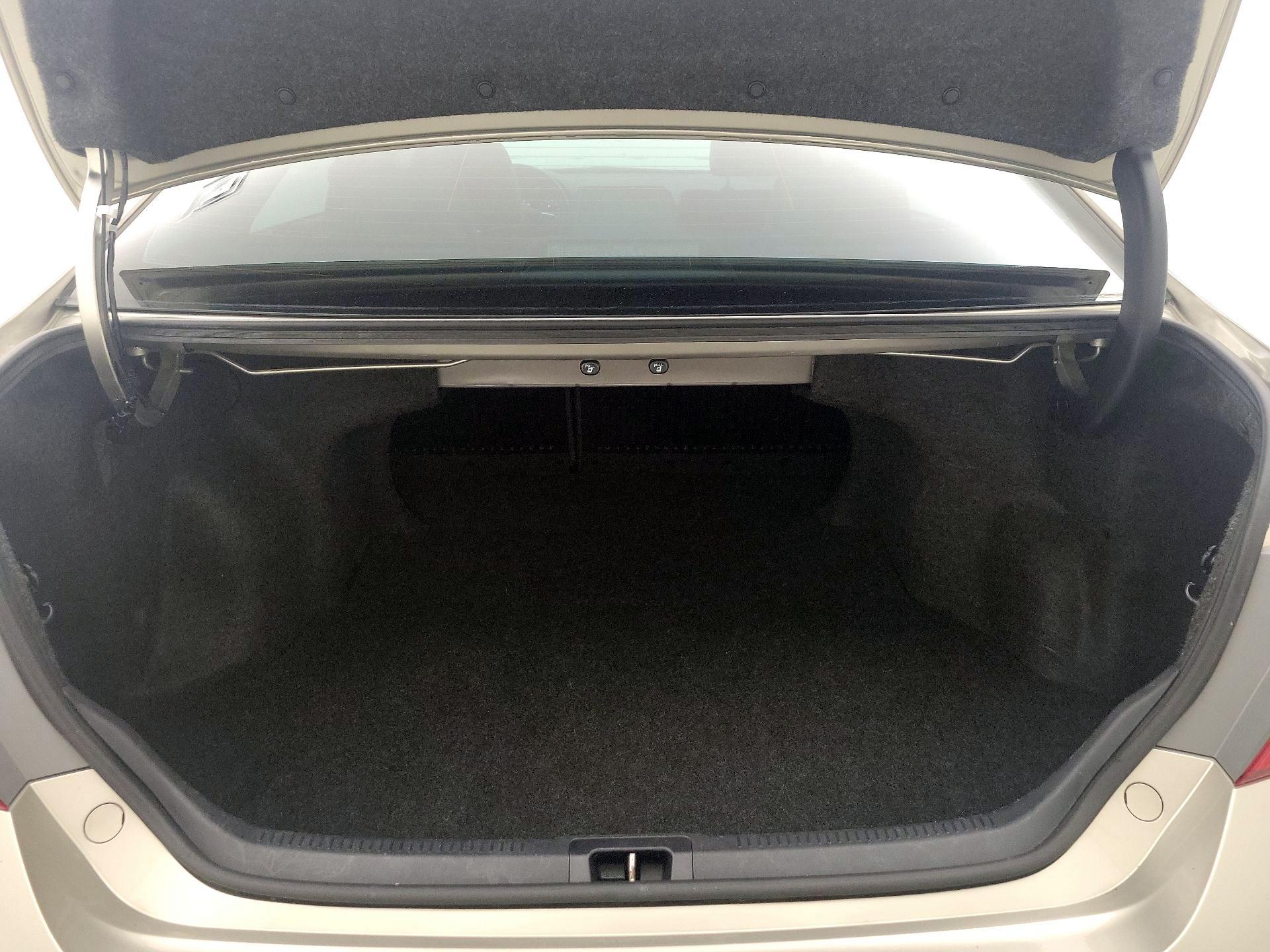 Thumbnail: 2016 Toyota Camry - 20